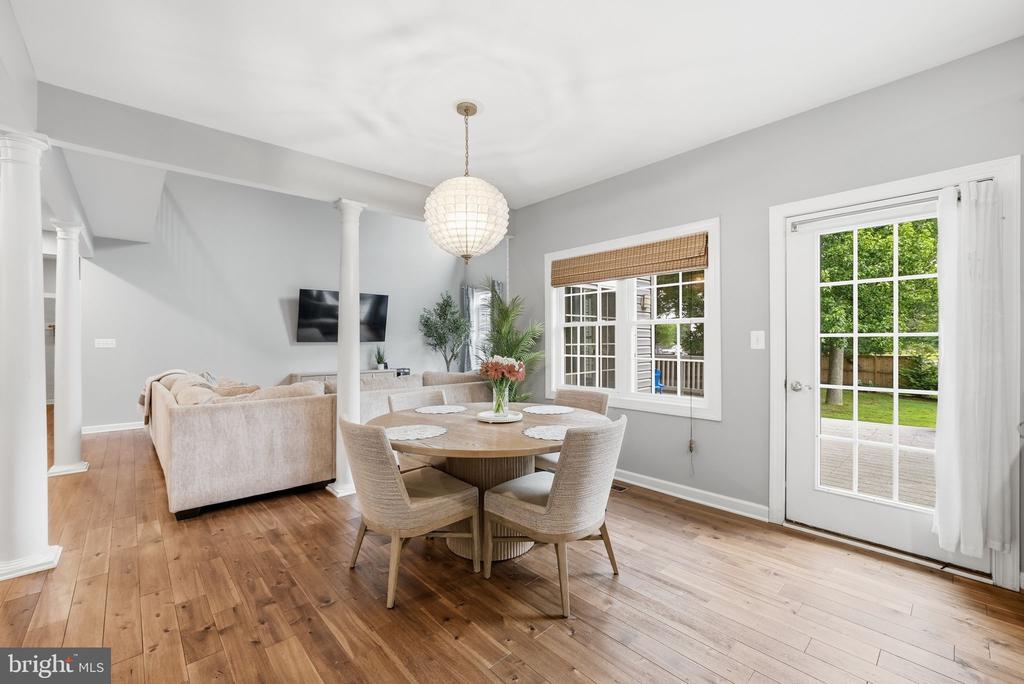 4720 FERRY LANDING ROAD