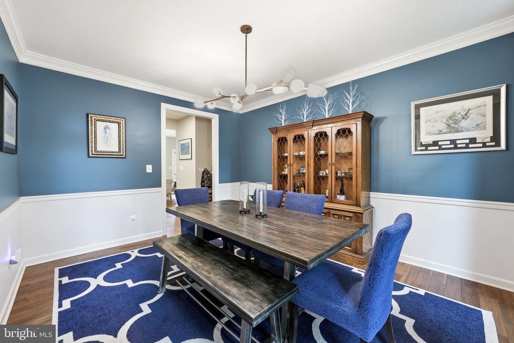 4720 FERRY LANDING ROAD
