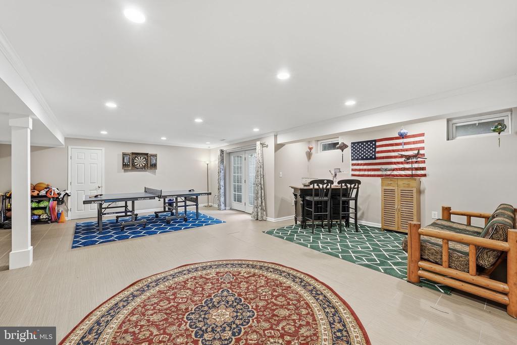 4720 FERRY LANDING ROAD
