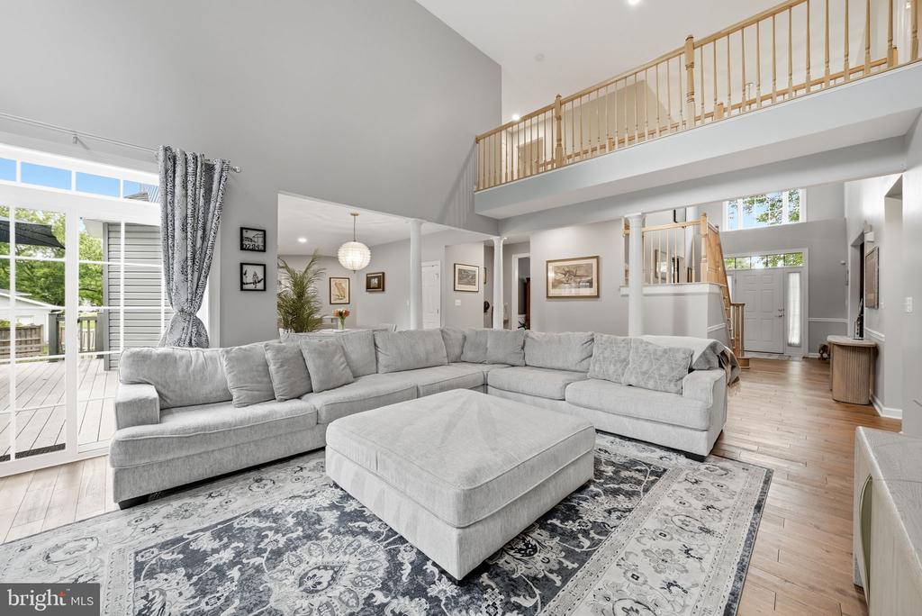 4720 FERRY LANDING ROAD