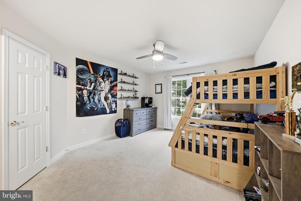4720 FERRY LANDING ROAD