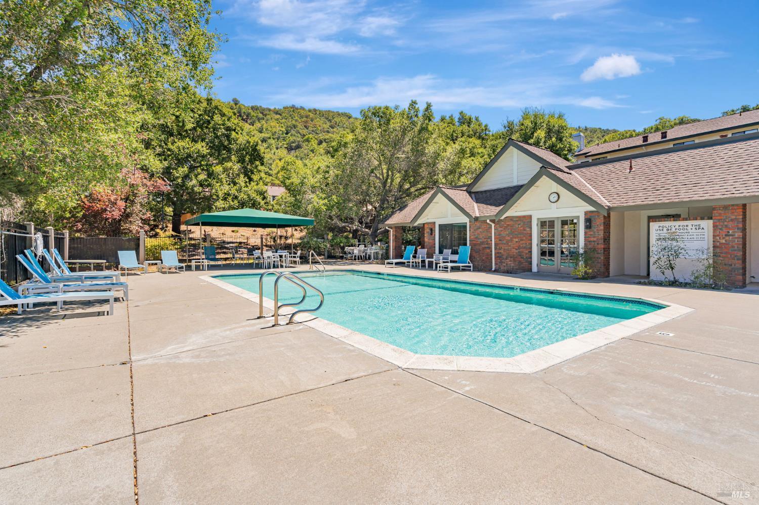 21 Woodstock Ct