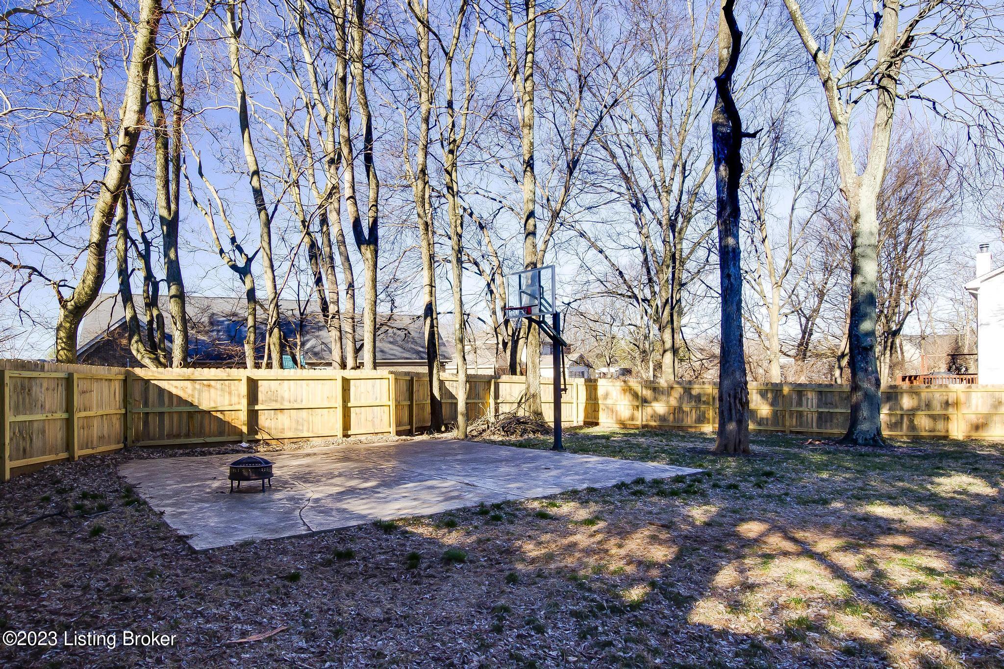 8600 Chelmer Ln