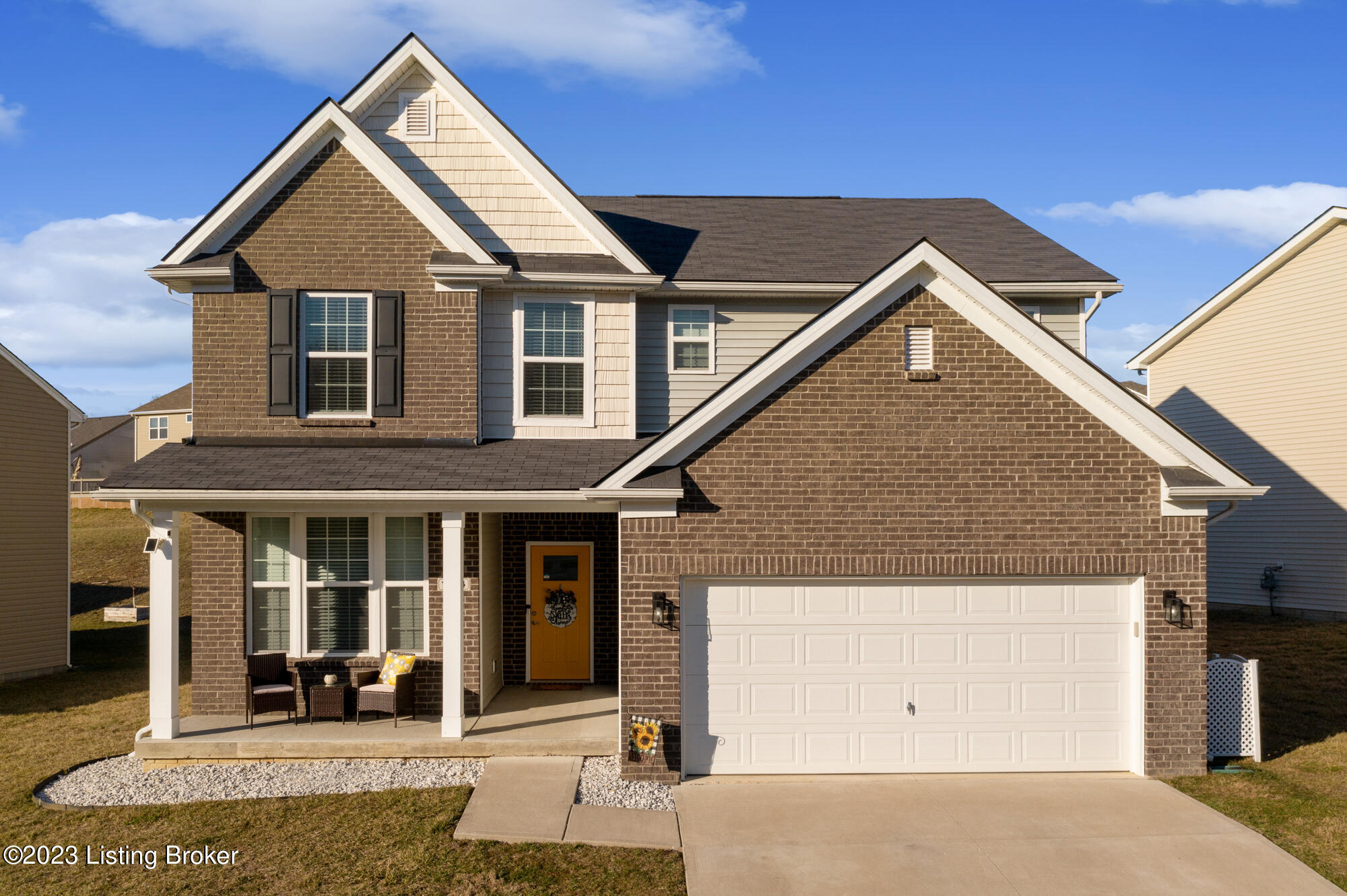 1074 Autumn Crest Ln