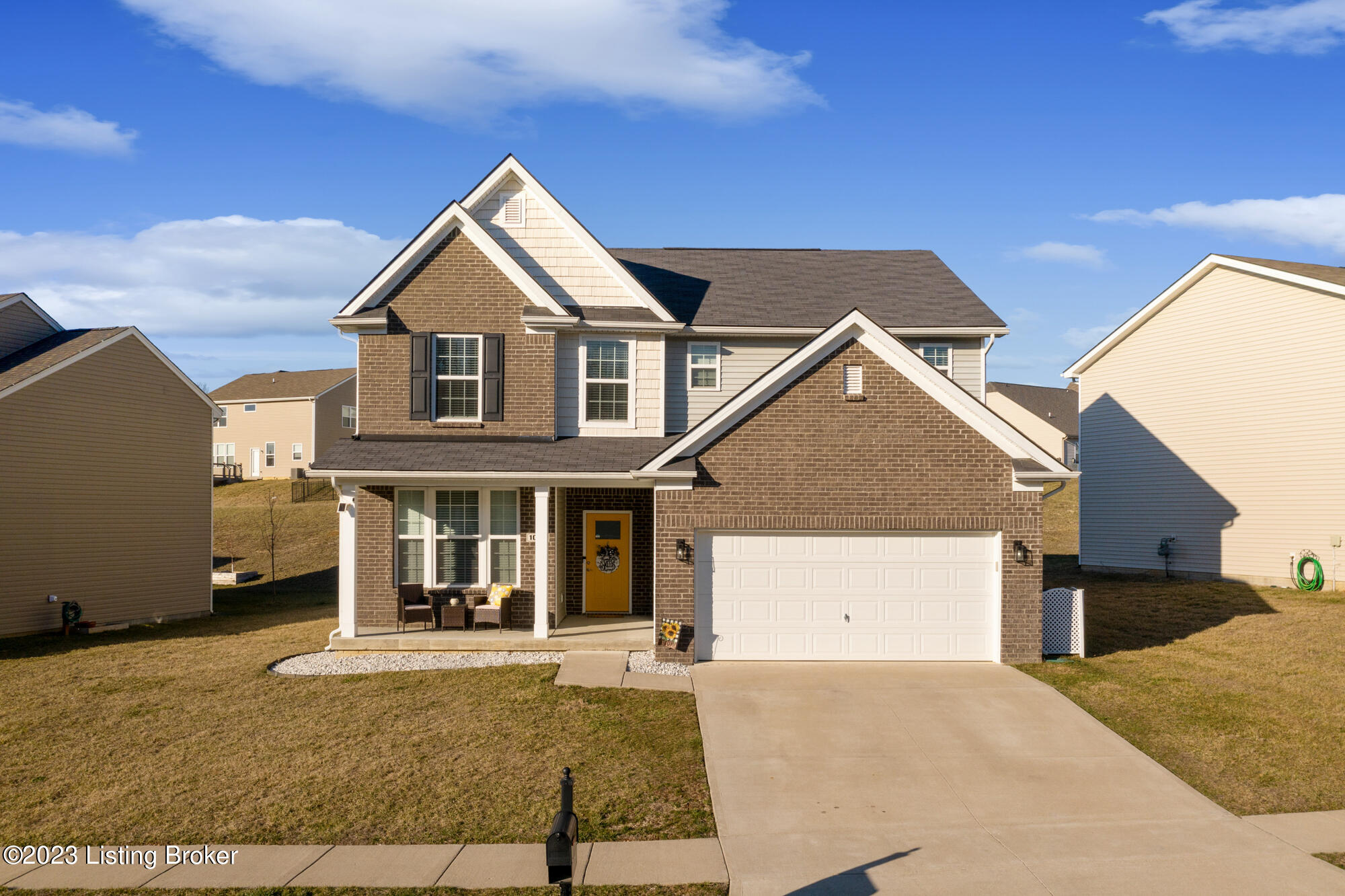1074 Autumn Crest Ln