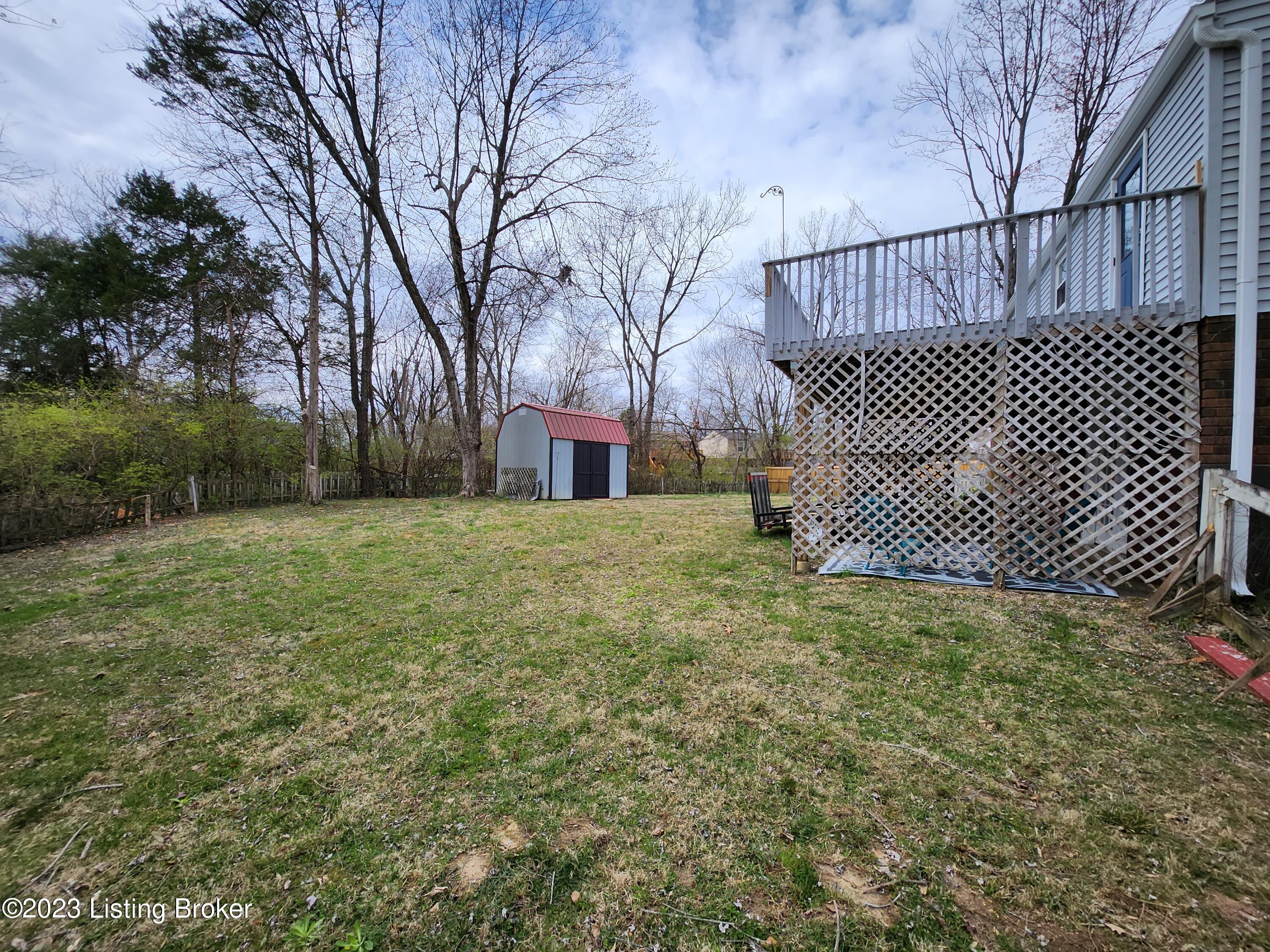 5114 Fairwood Ln