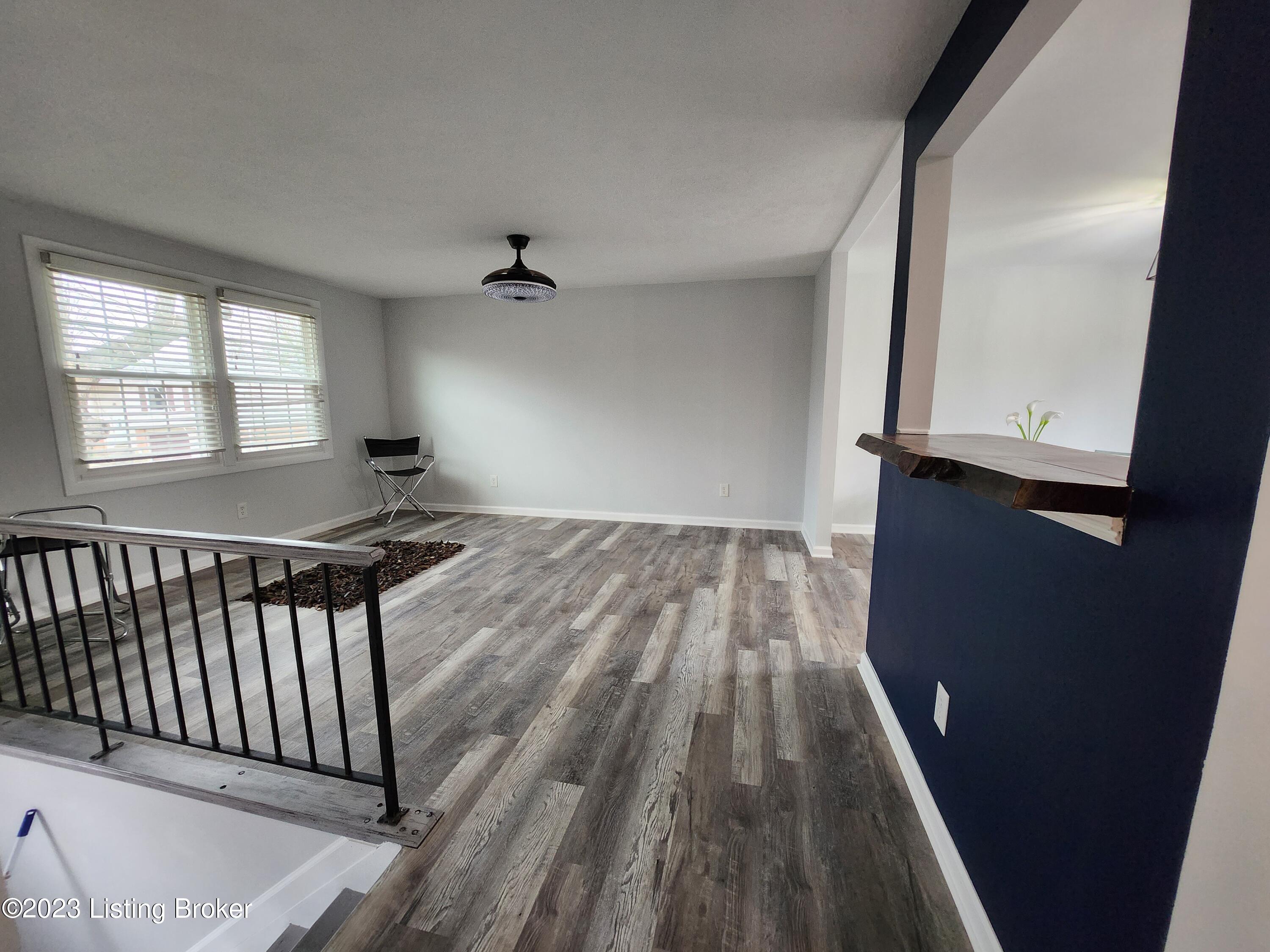 5114 Fairwood Ln