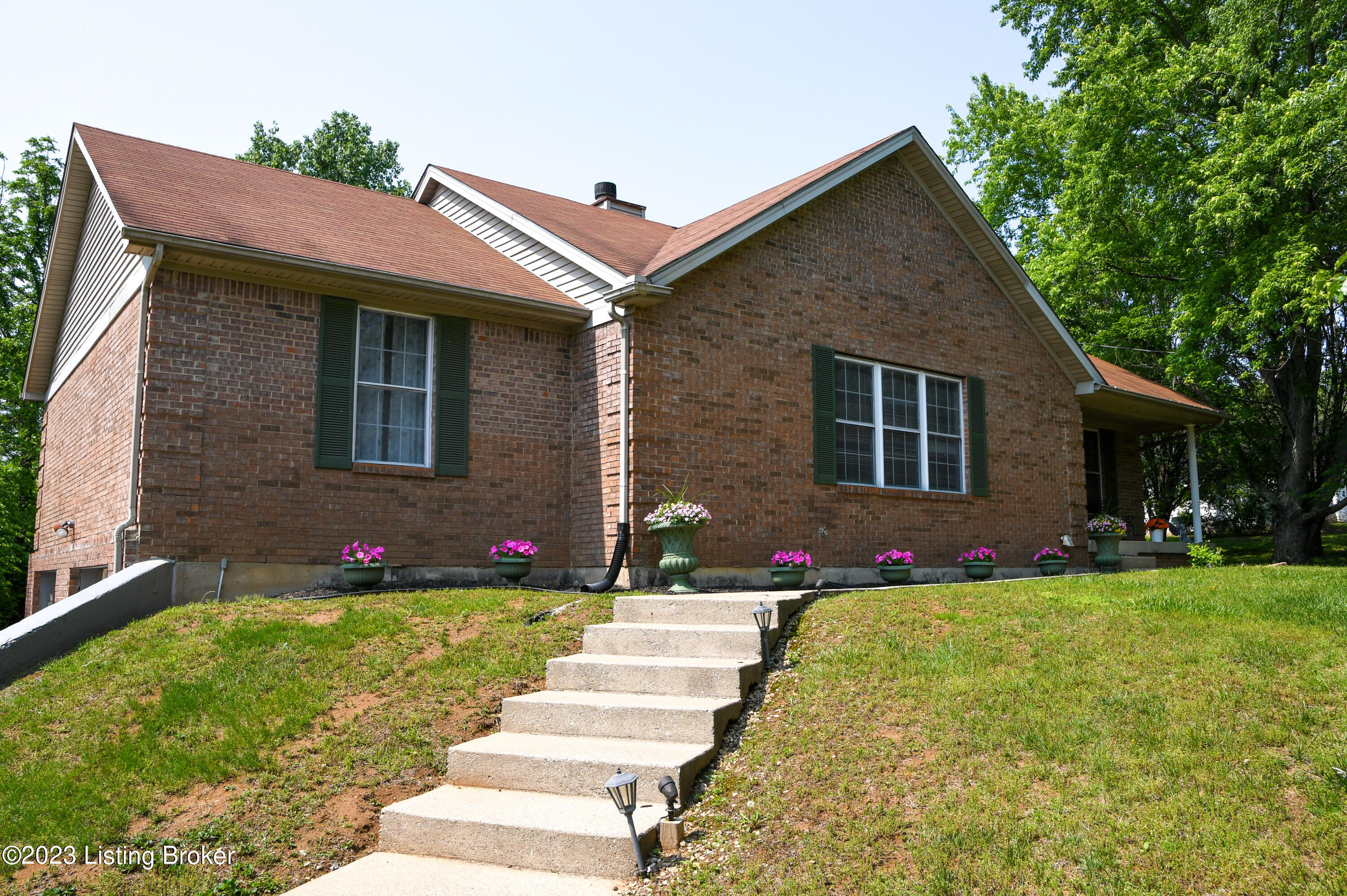 7500 Commonwealth Dr