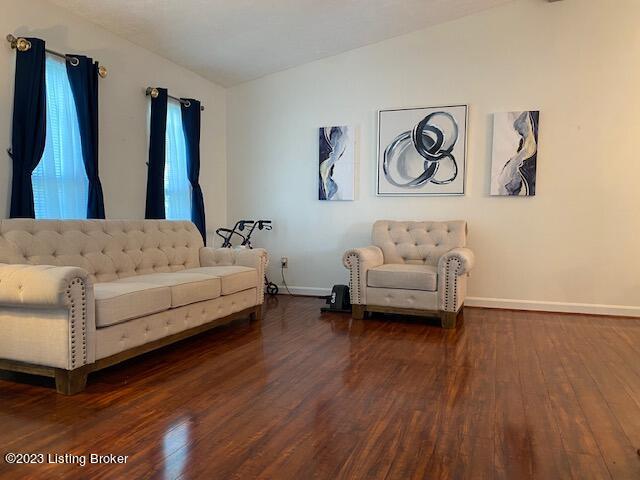 4805 Lunenburg Dr