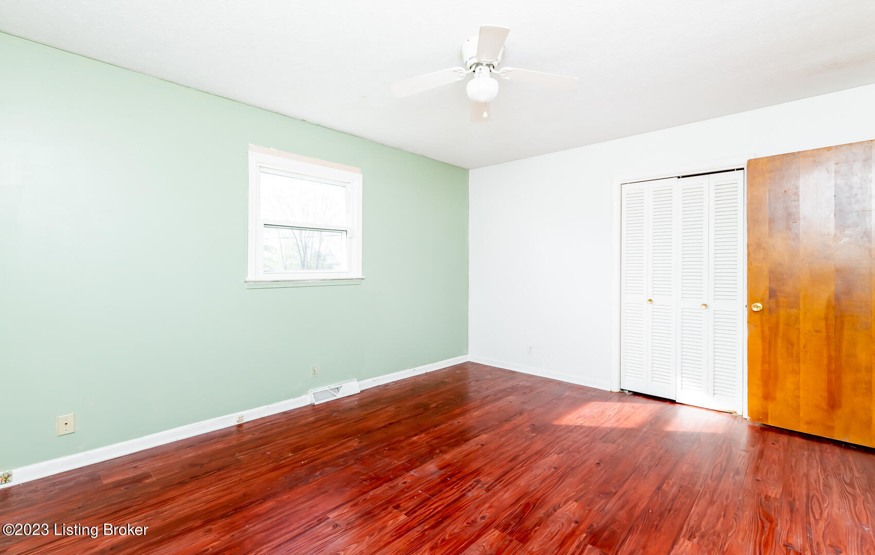 5081 E Highway 44 East