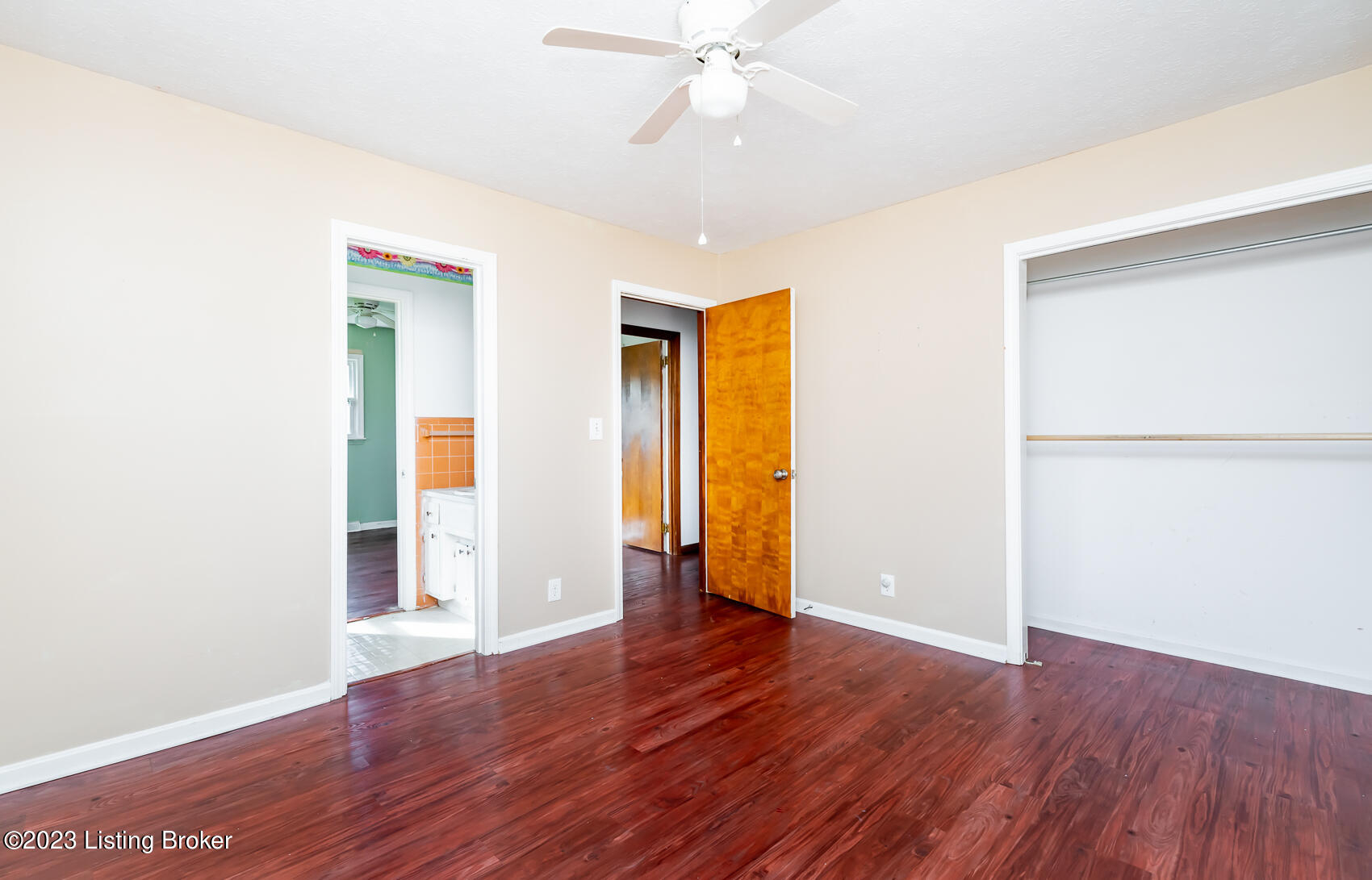 5081 E Highway 44 East