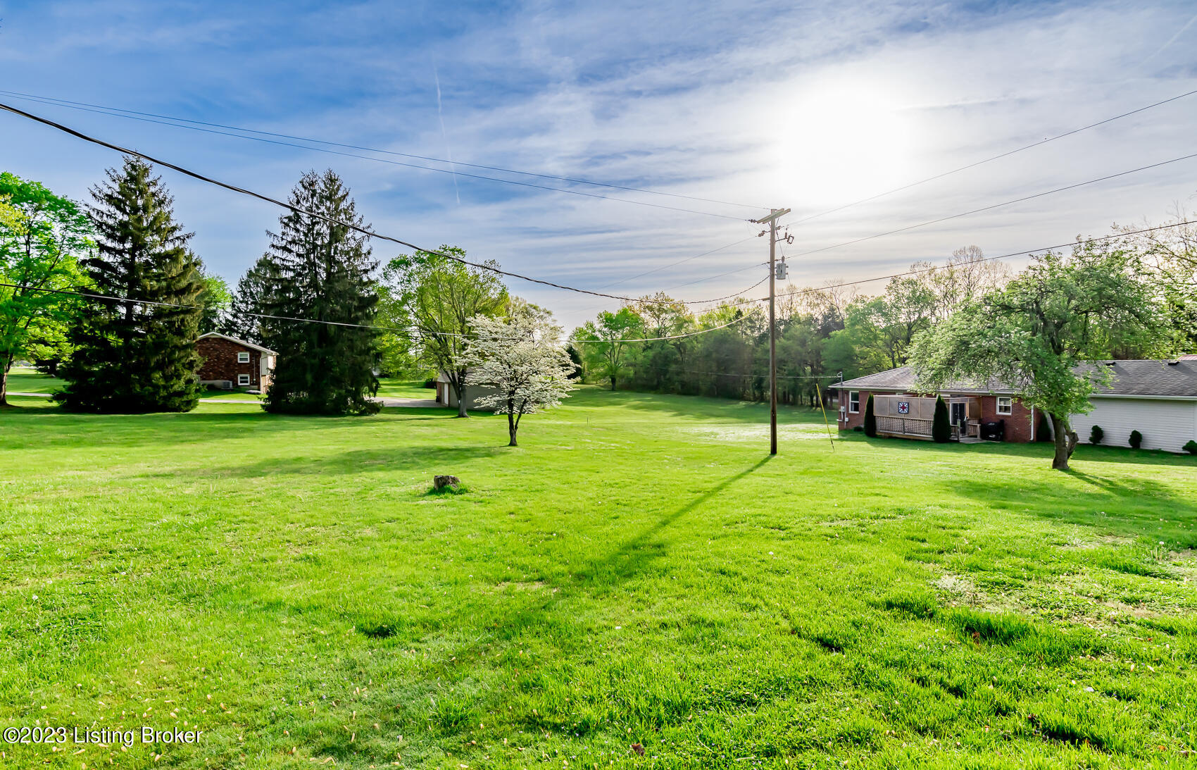5081 E Highway 44 East