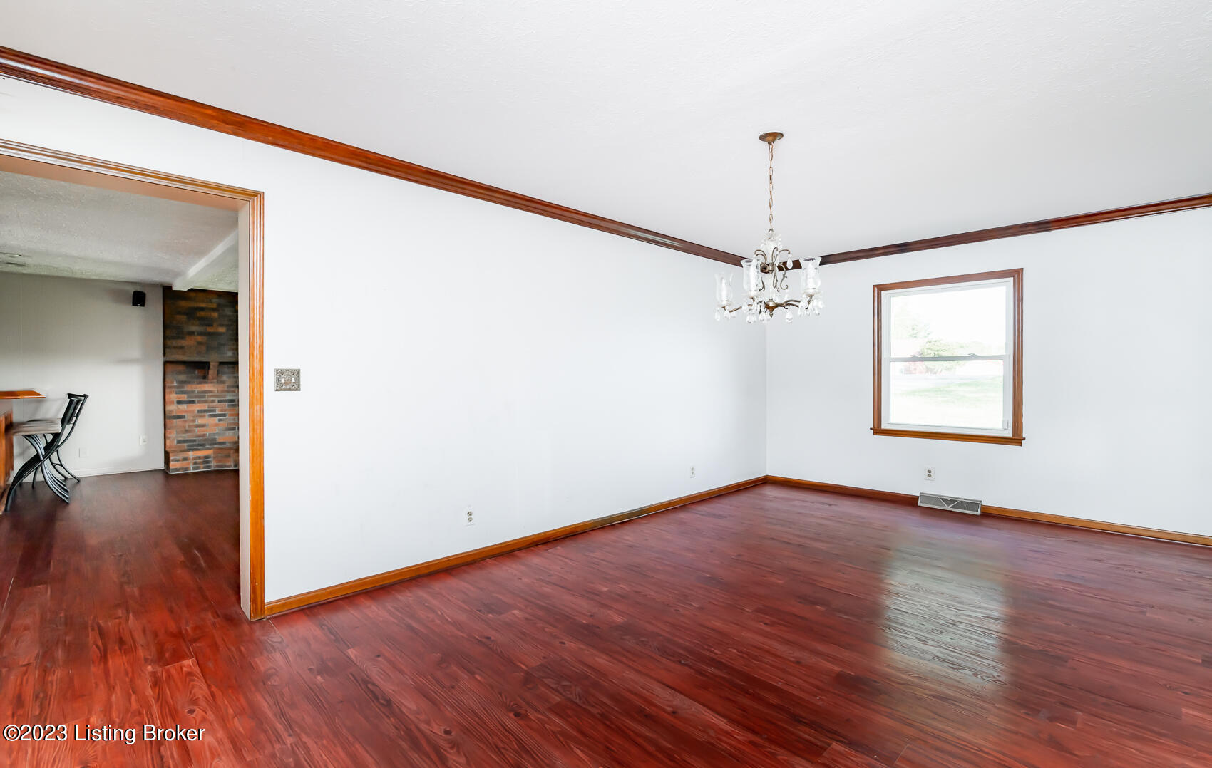5081 E Highway 44 East