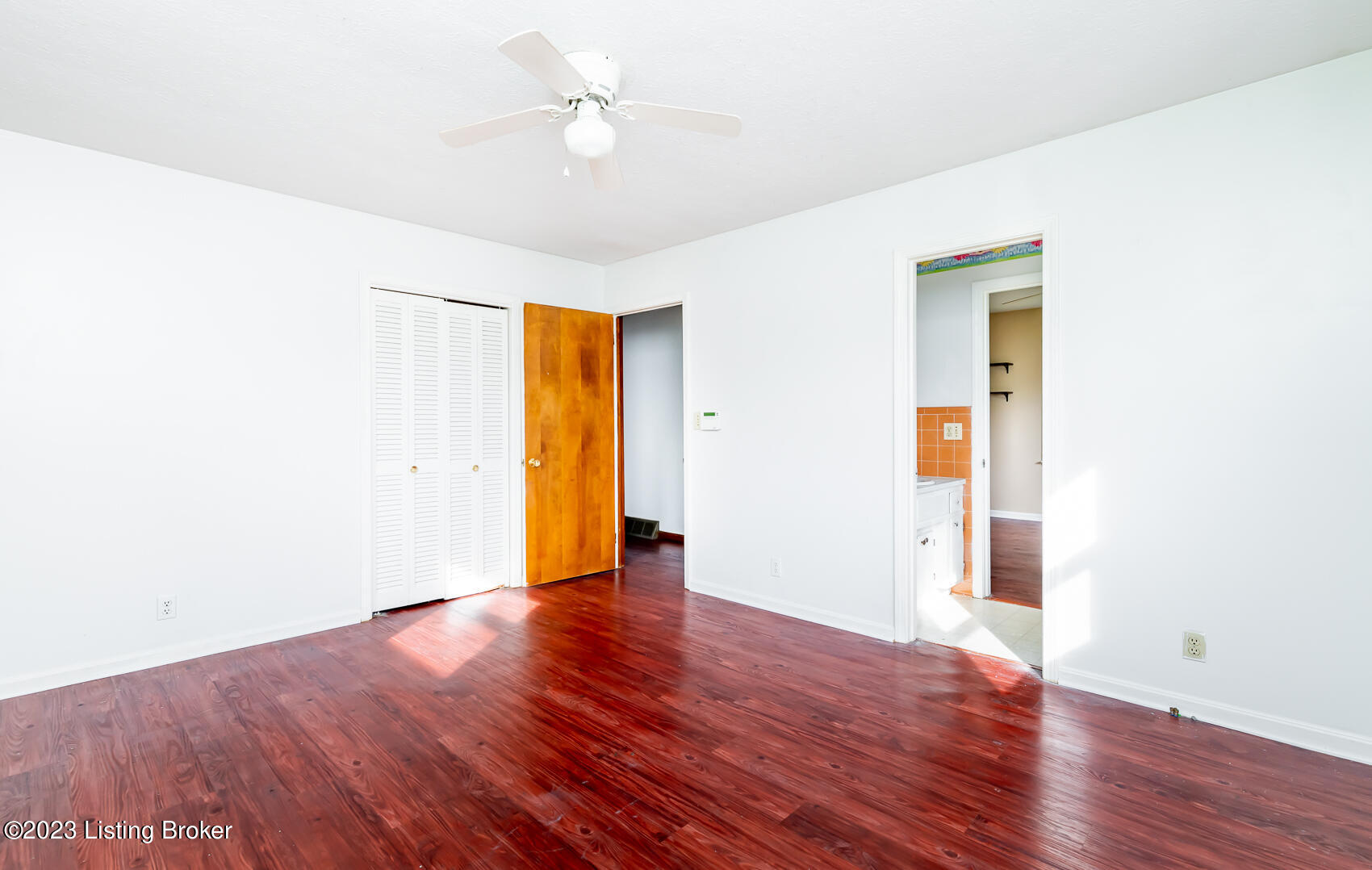 5081 E Highway 44 East