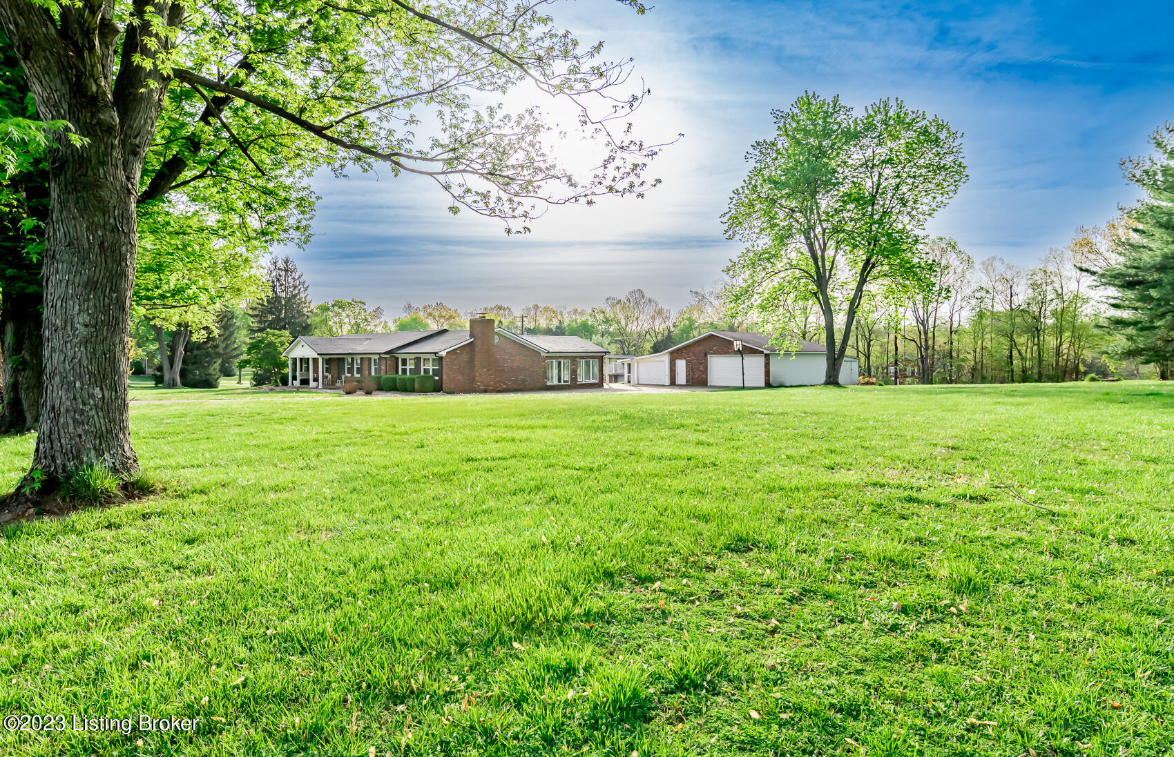 5081 E Highway 44 East
