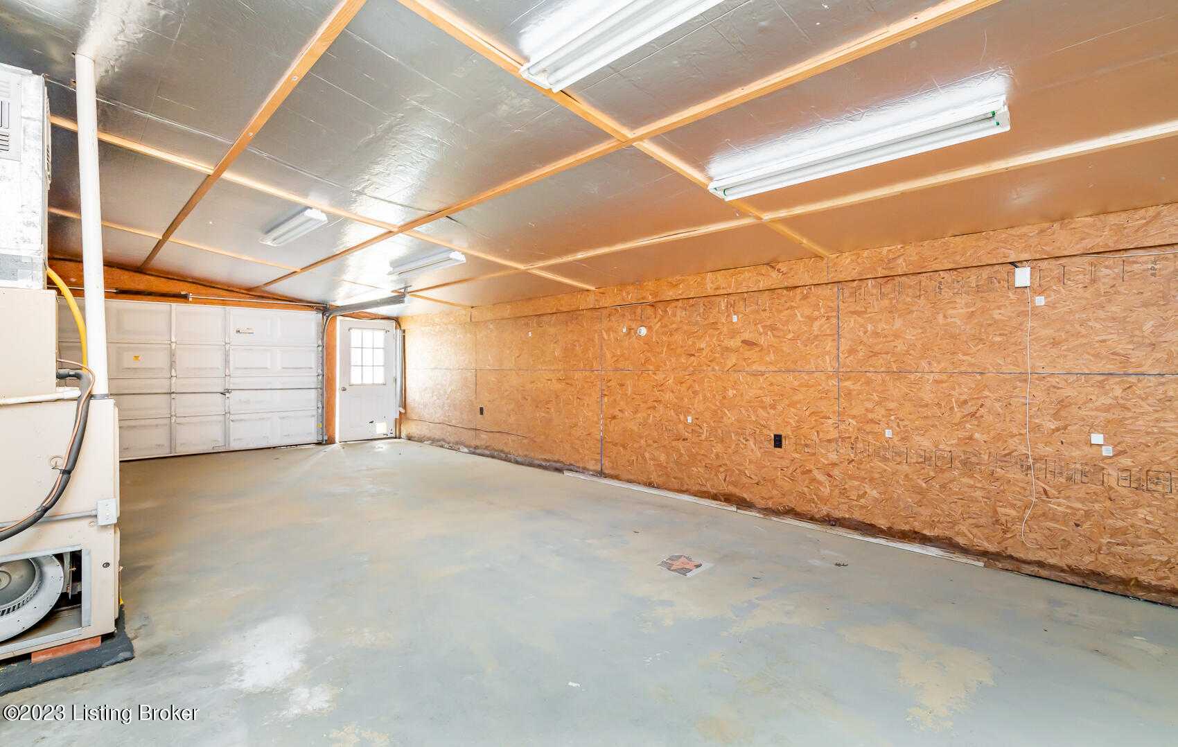 5081 E Highway 44 East