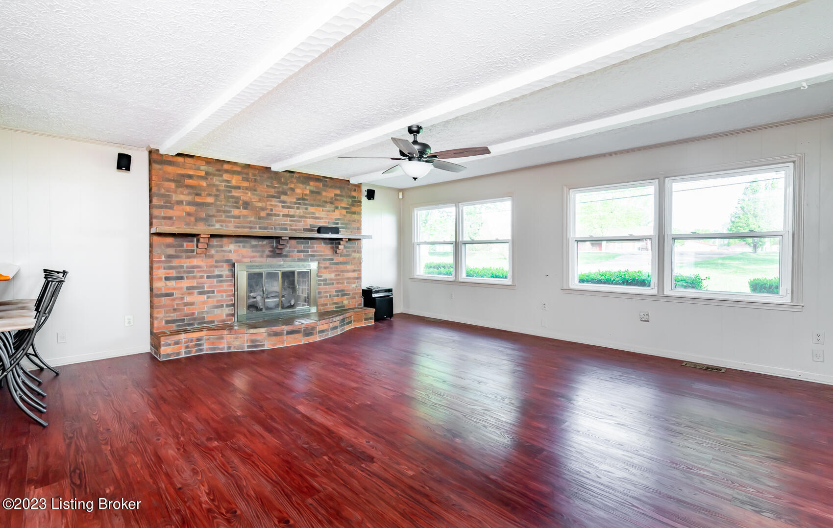 5081 E Highway 44 East