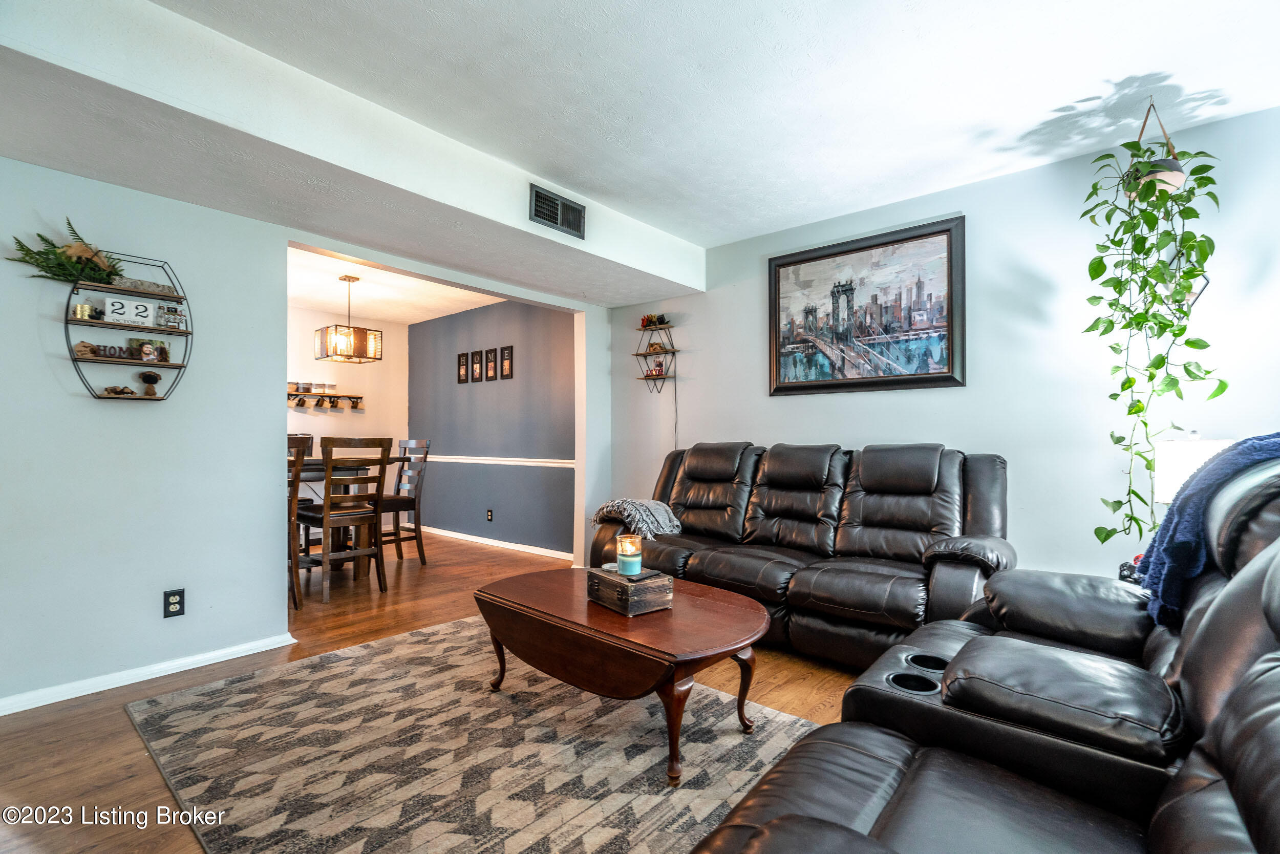 1035 Summitt Dr