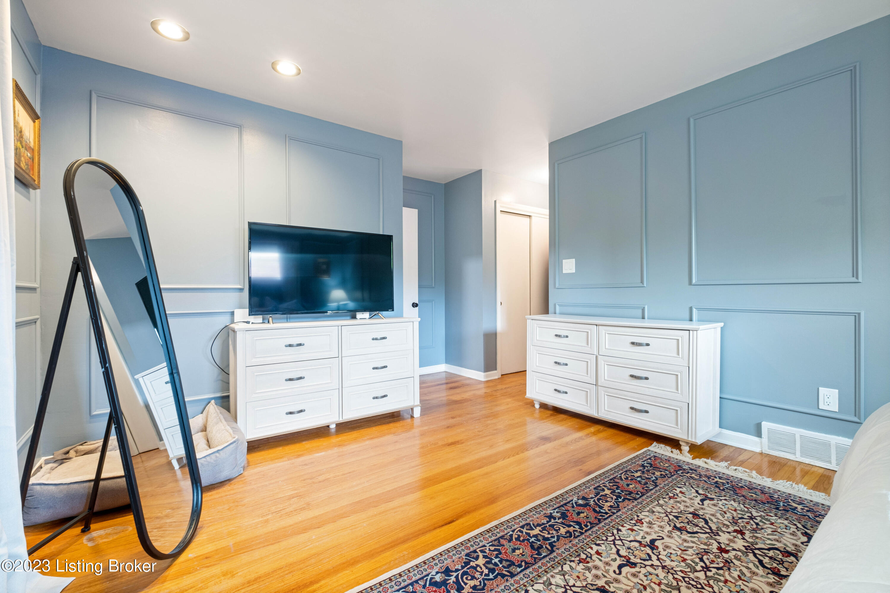 1123 Ridge Line Dr