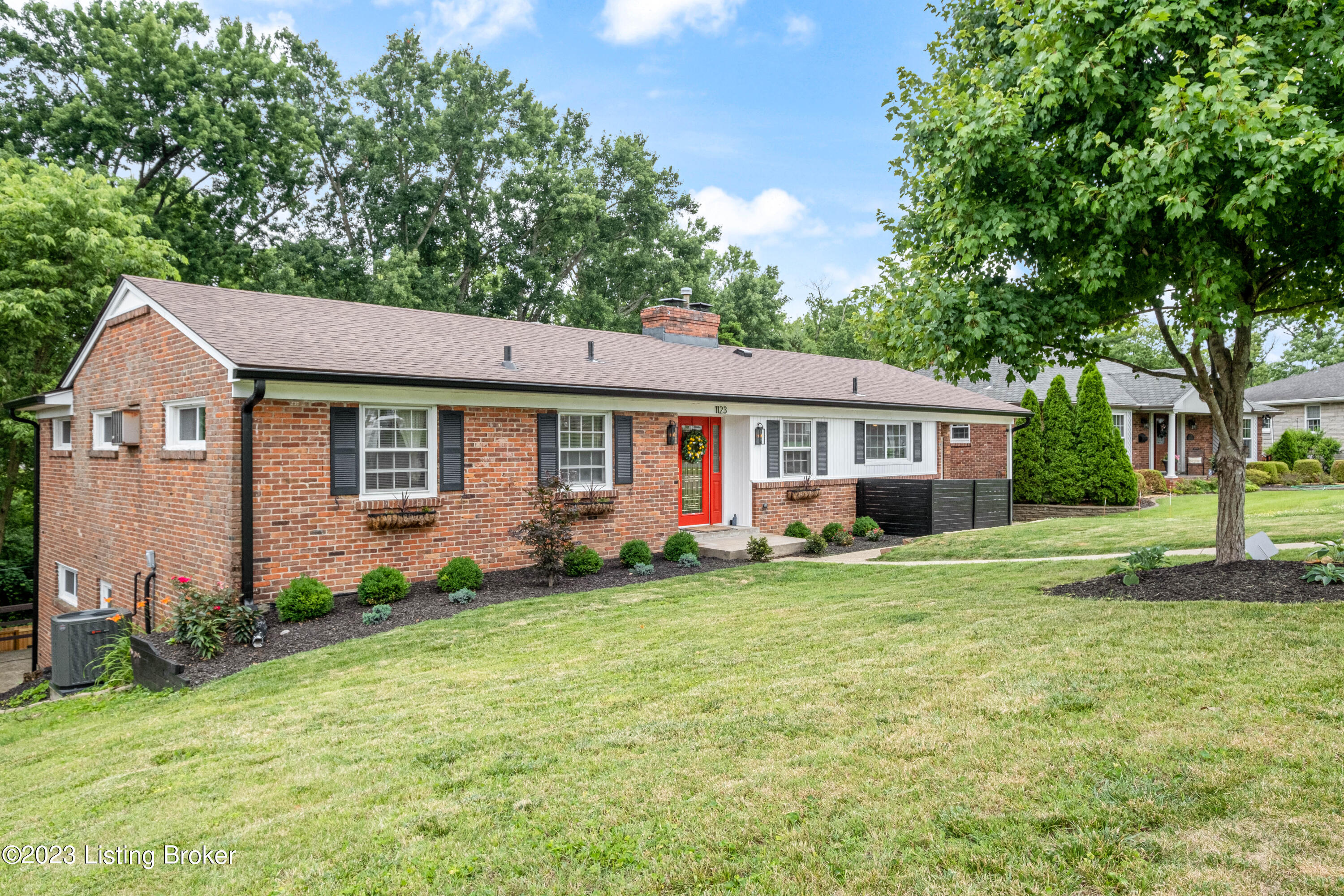 1123 Ridge Line Dr