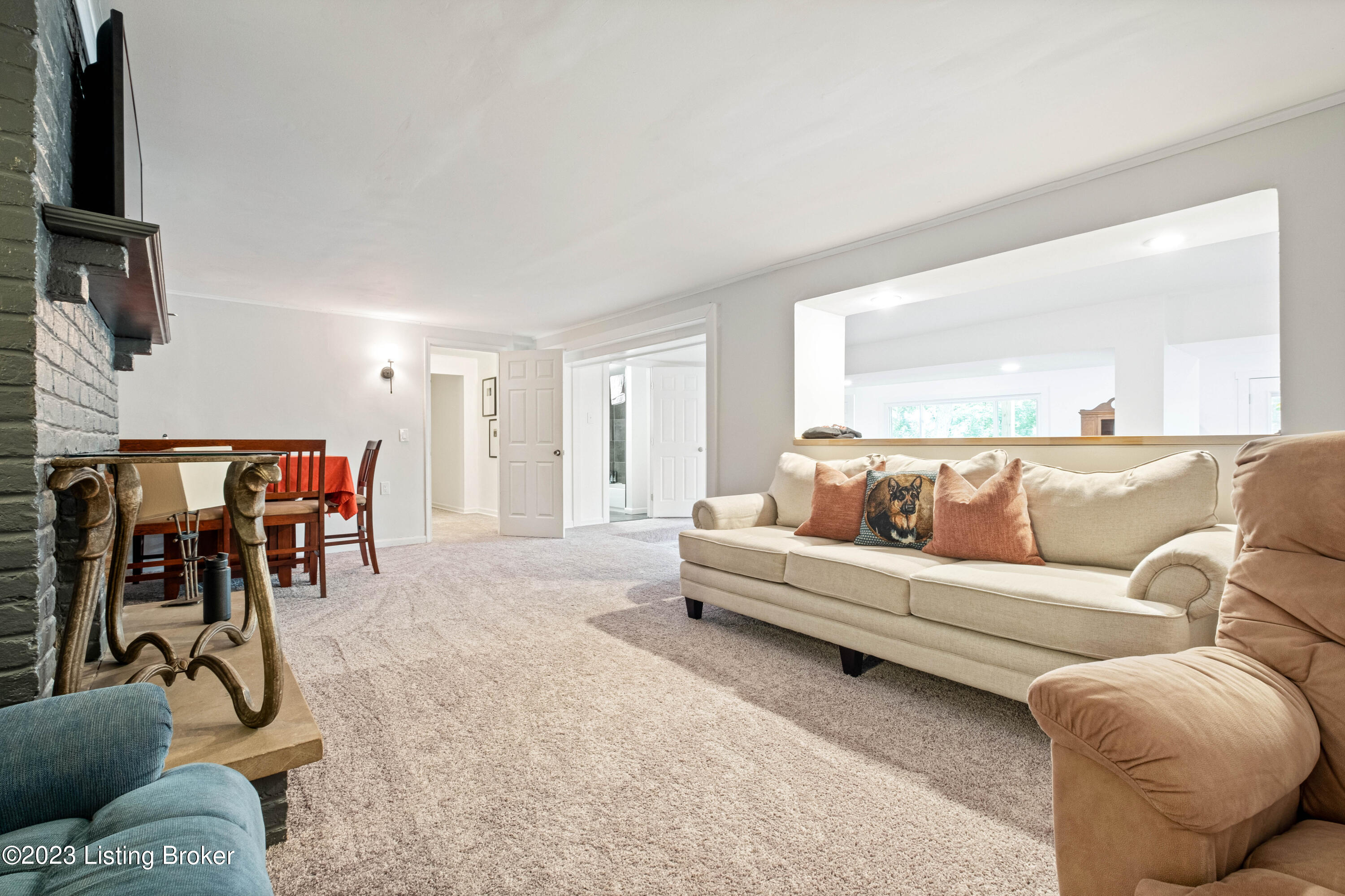 1123 Ridge Line Dr