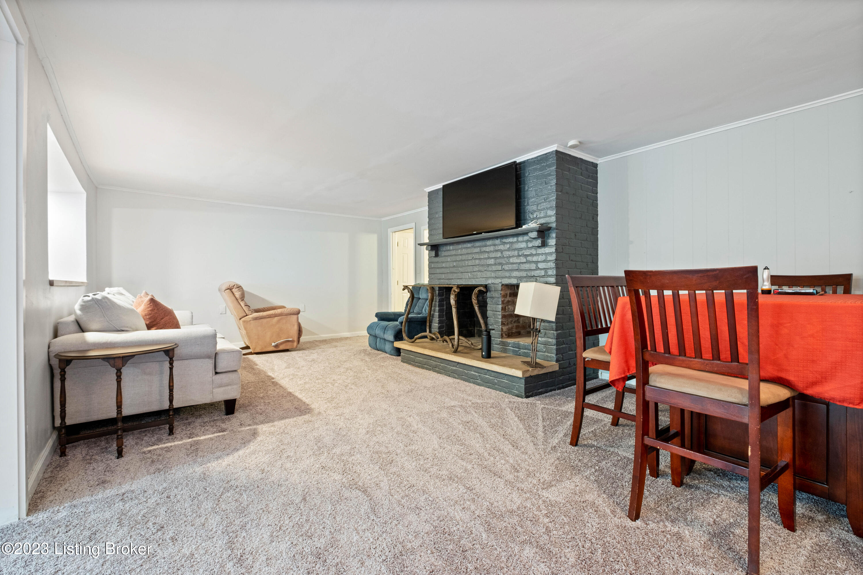 1123 Ridge Line Dr
