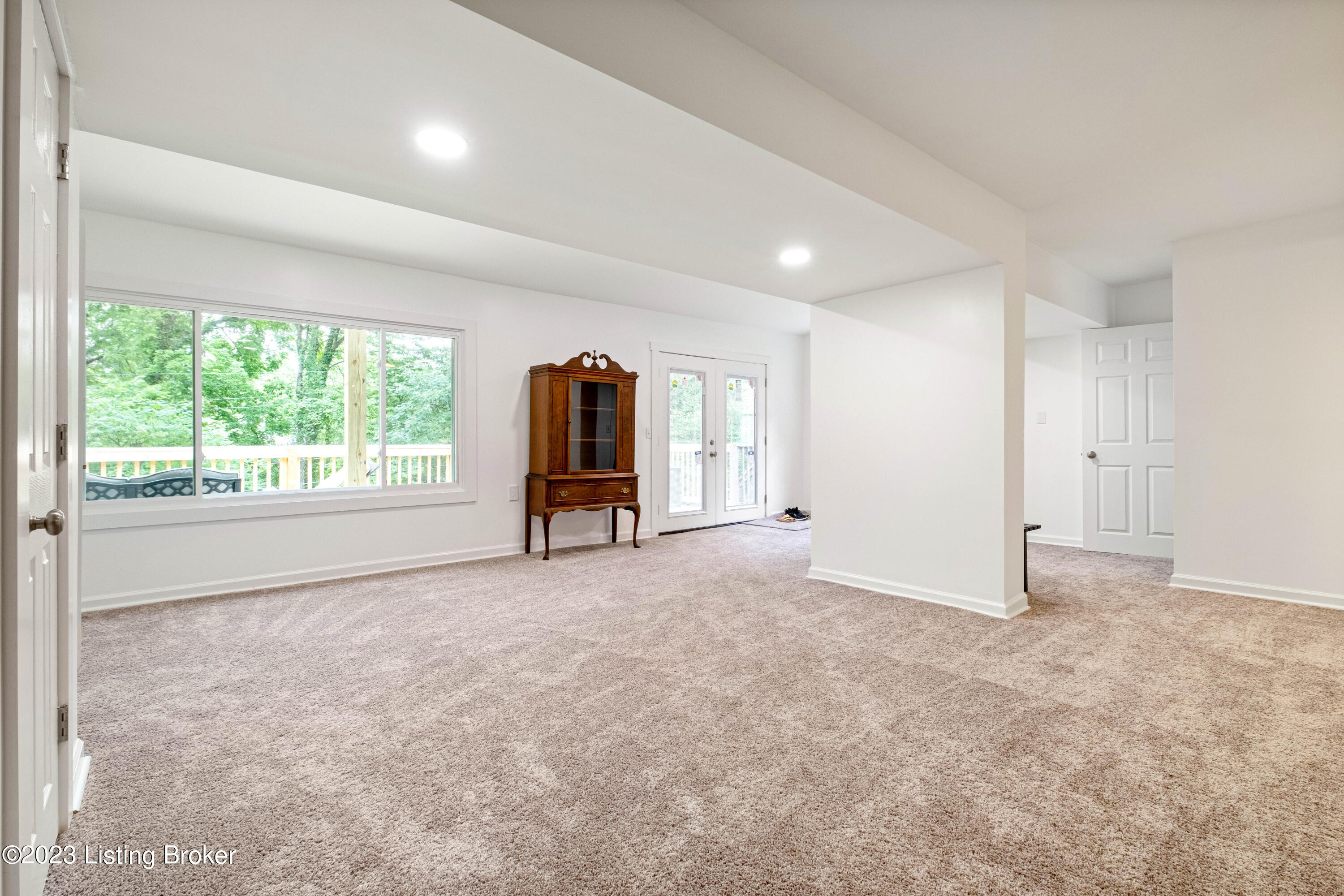 1123 Ridge Line Dr