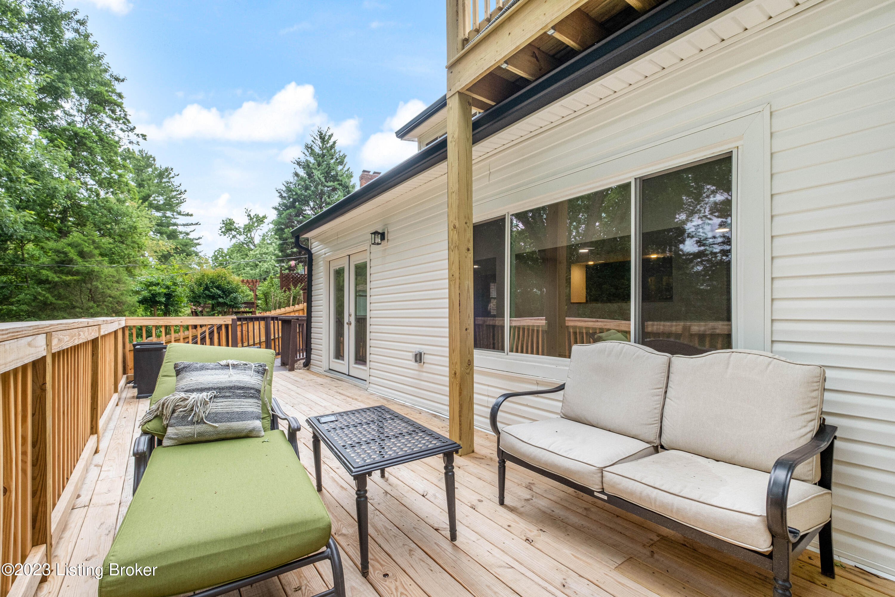 1123 Ridge Line Dr