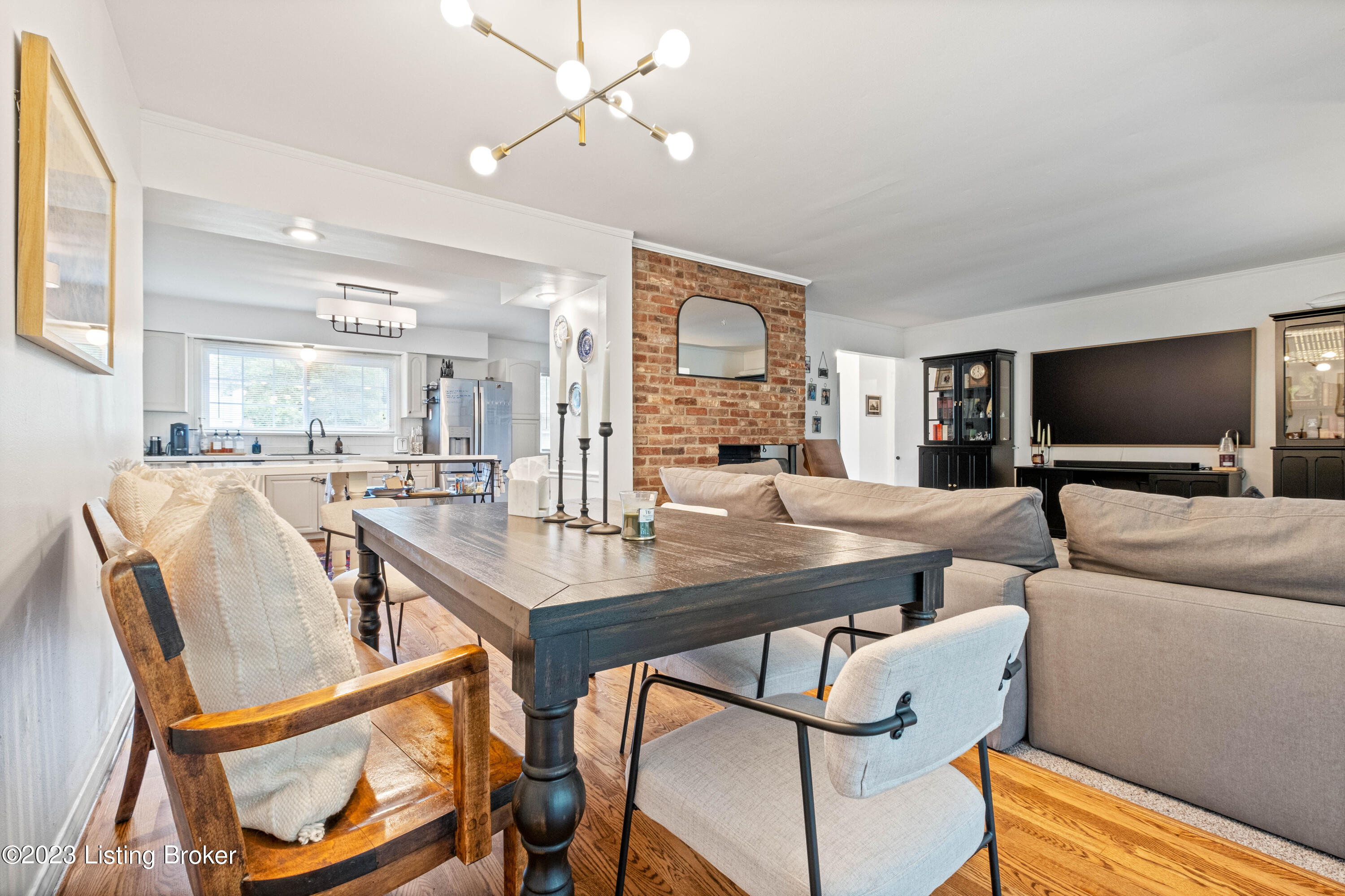 1123 Ridge Line Dr