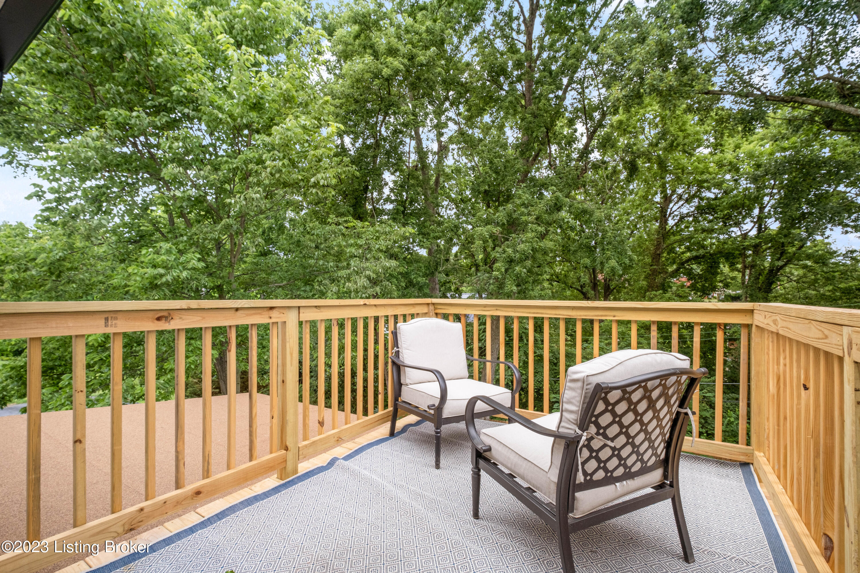 1123 Ridge Line Dr
