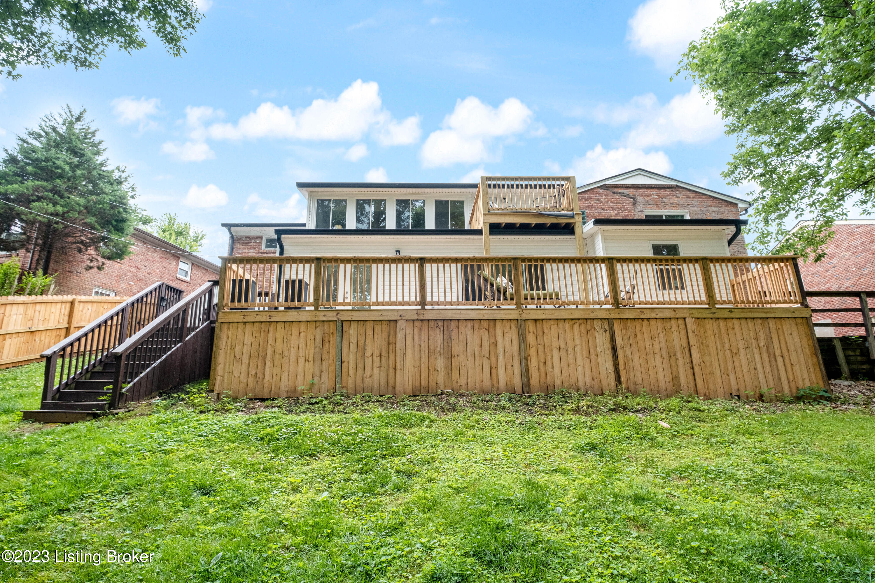 1123 Ridge Line Dr