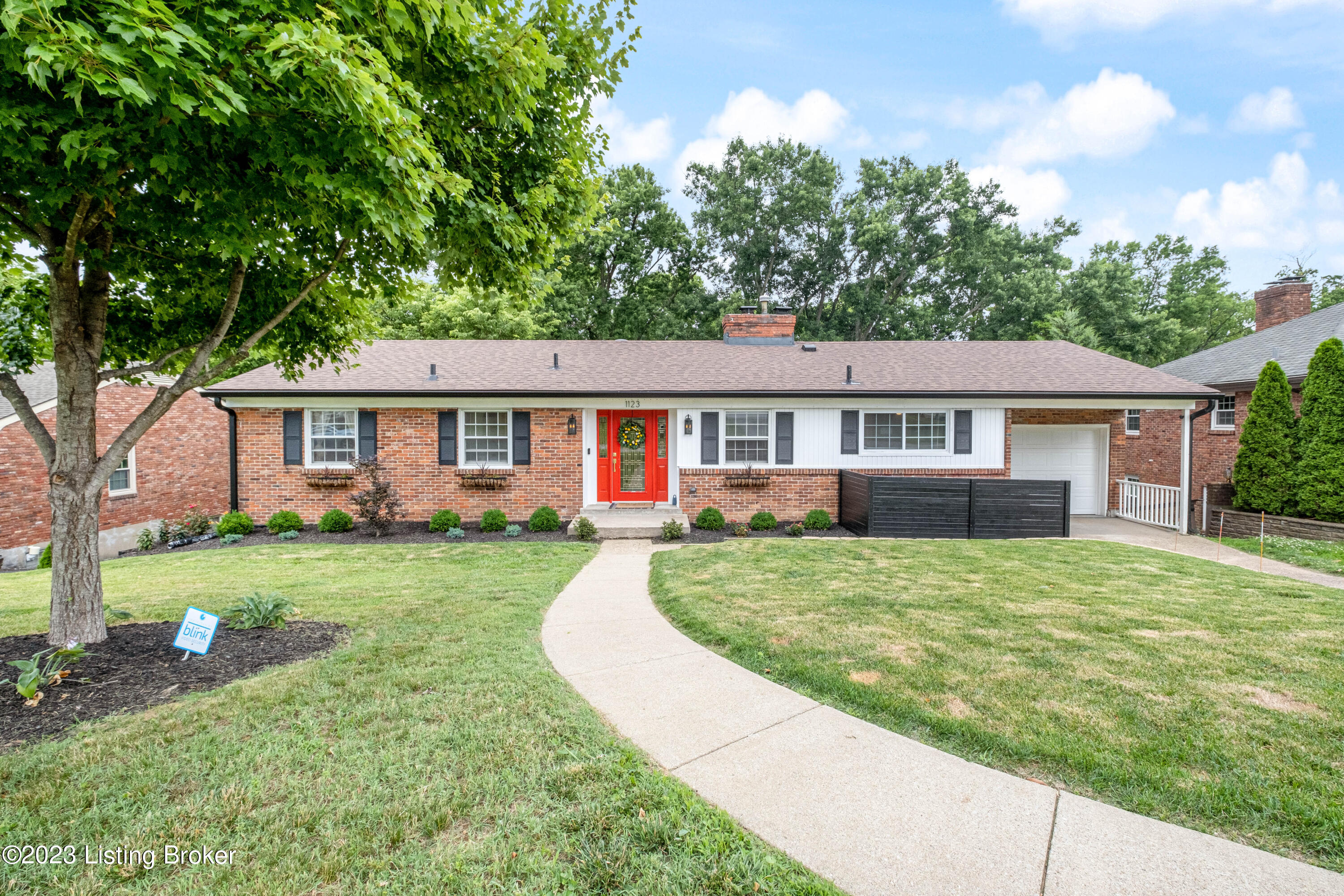 1123 Ridge Line Dr