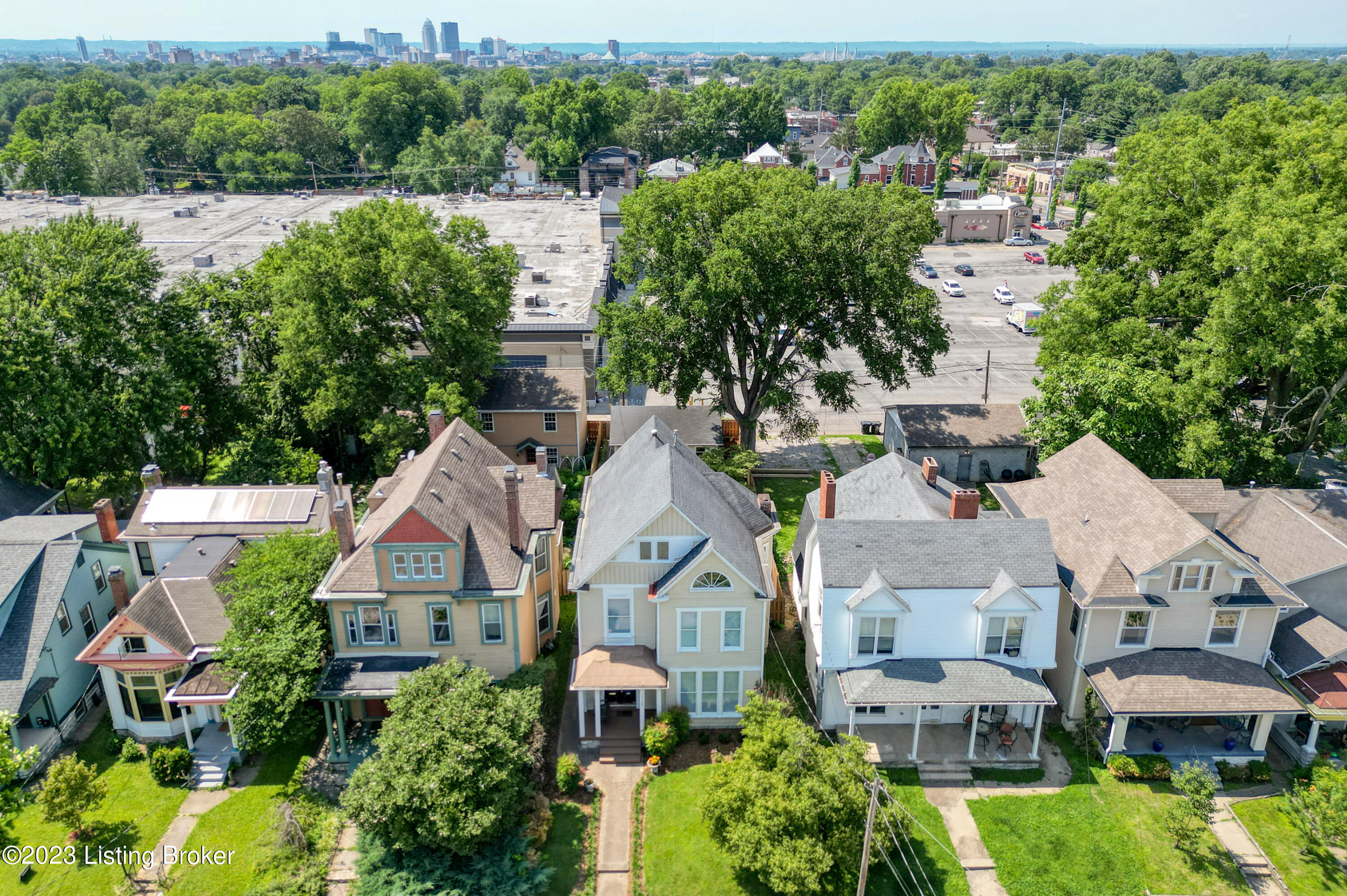 1725 Rosewood Ave