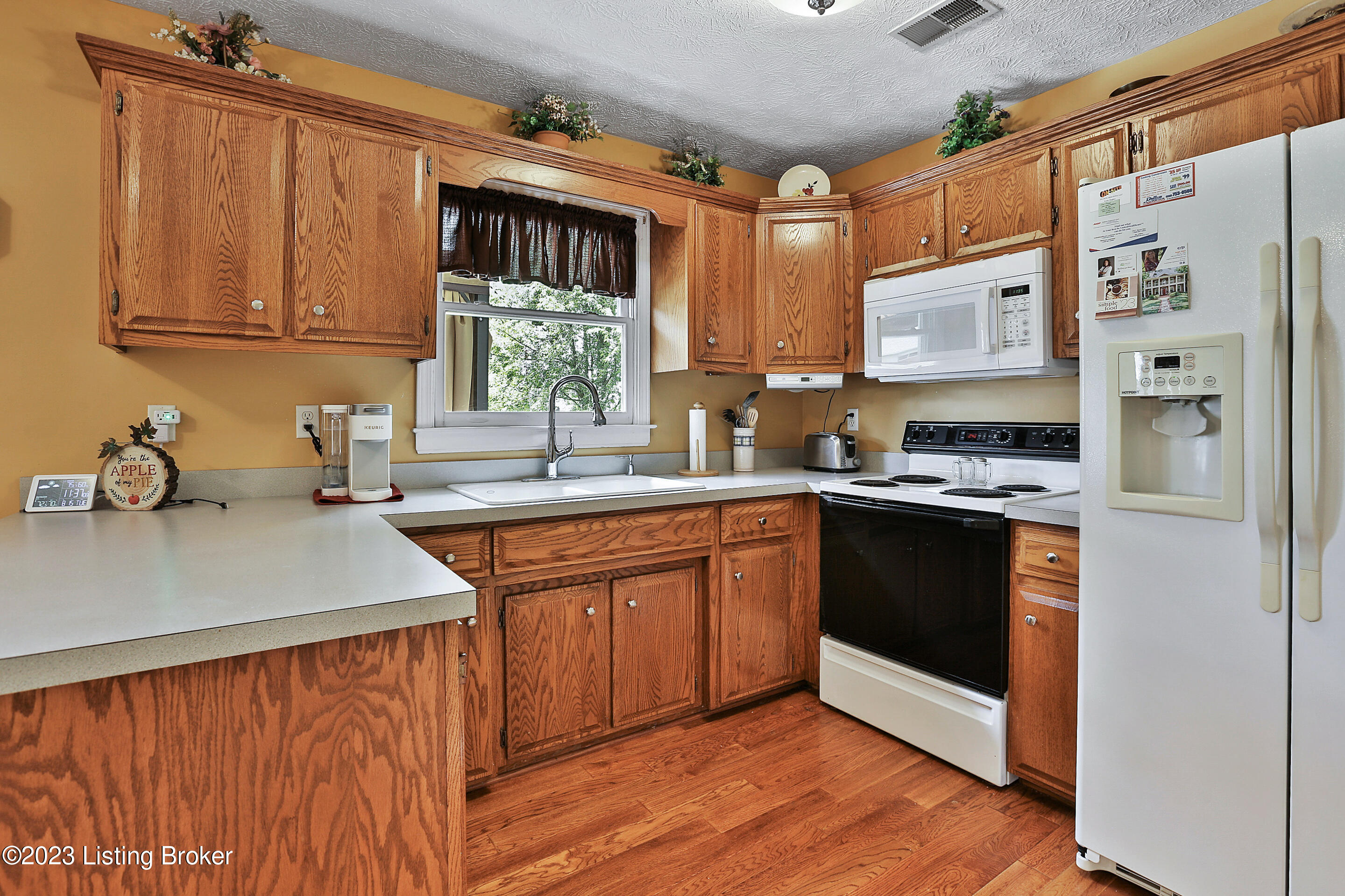 2327 Eagle Pass