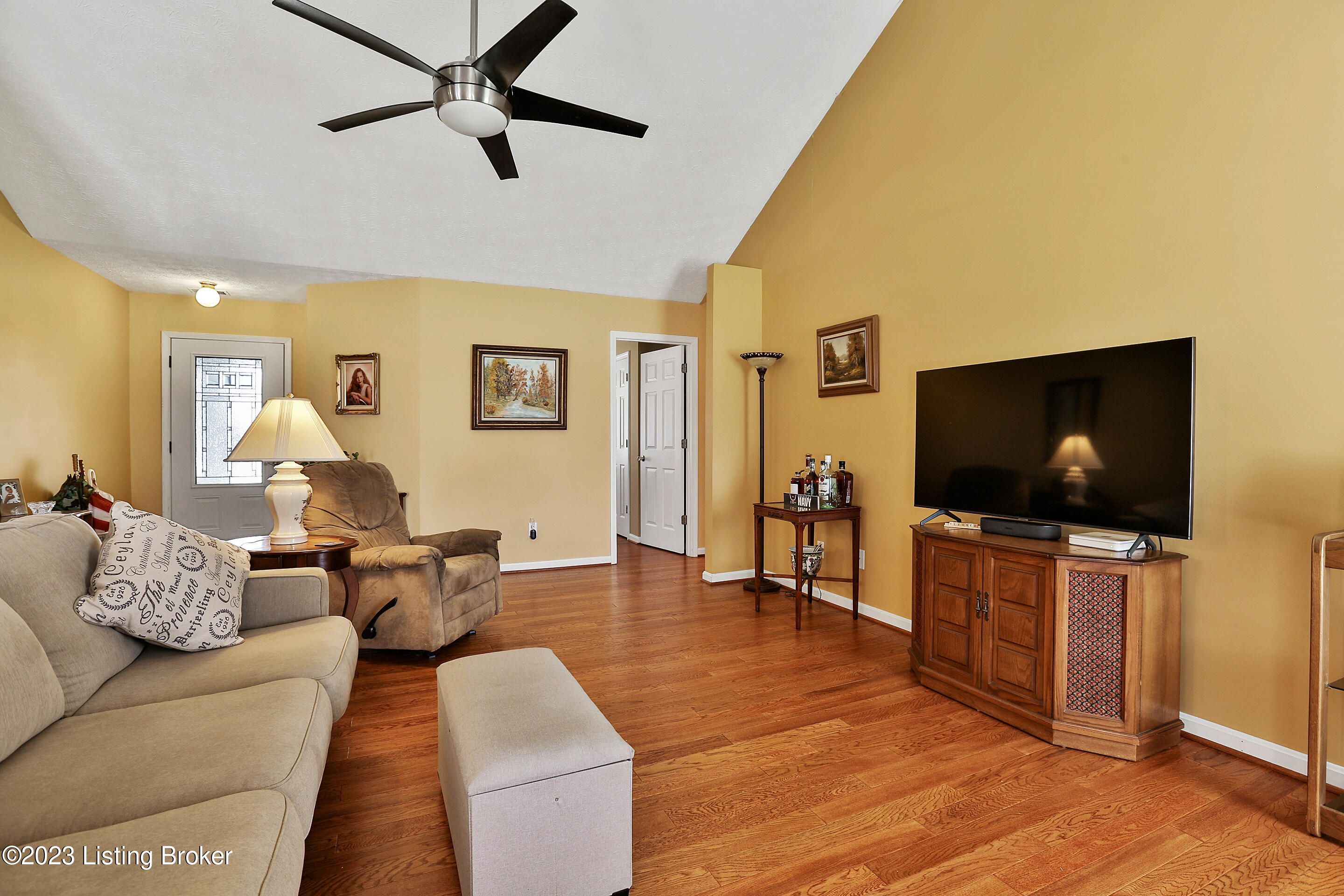 2327 Eagle Pass