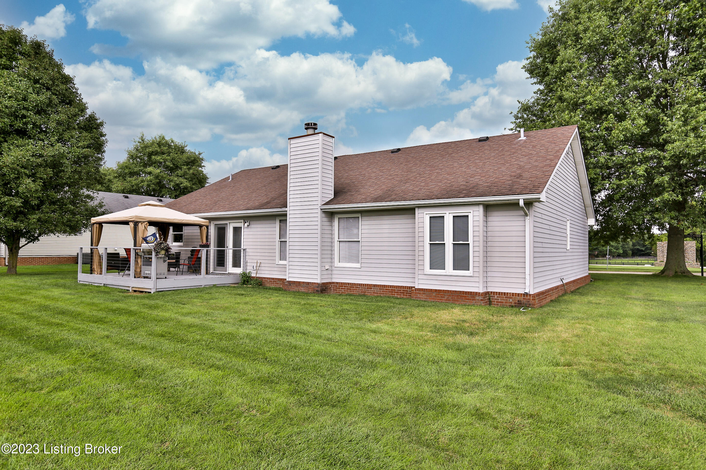 2327 Eagle Pass