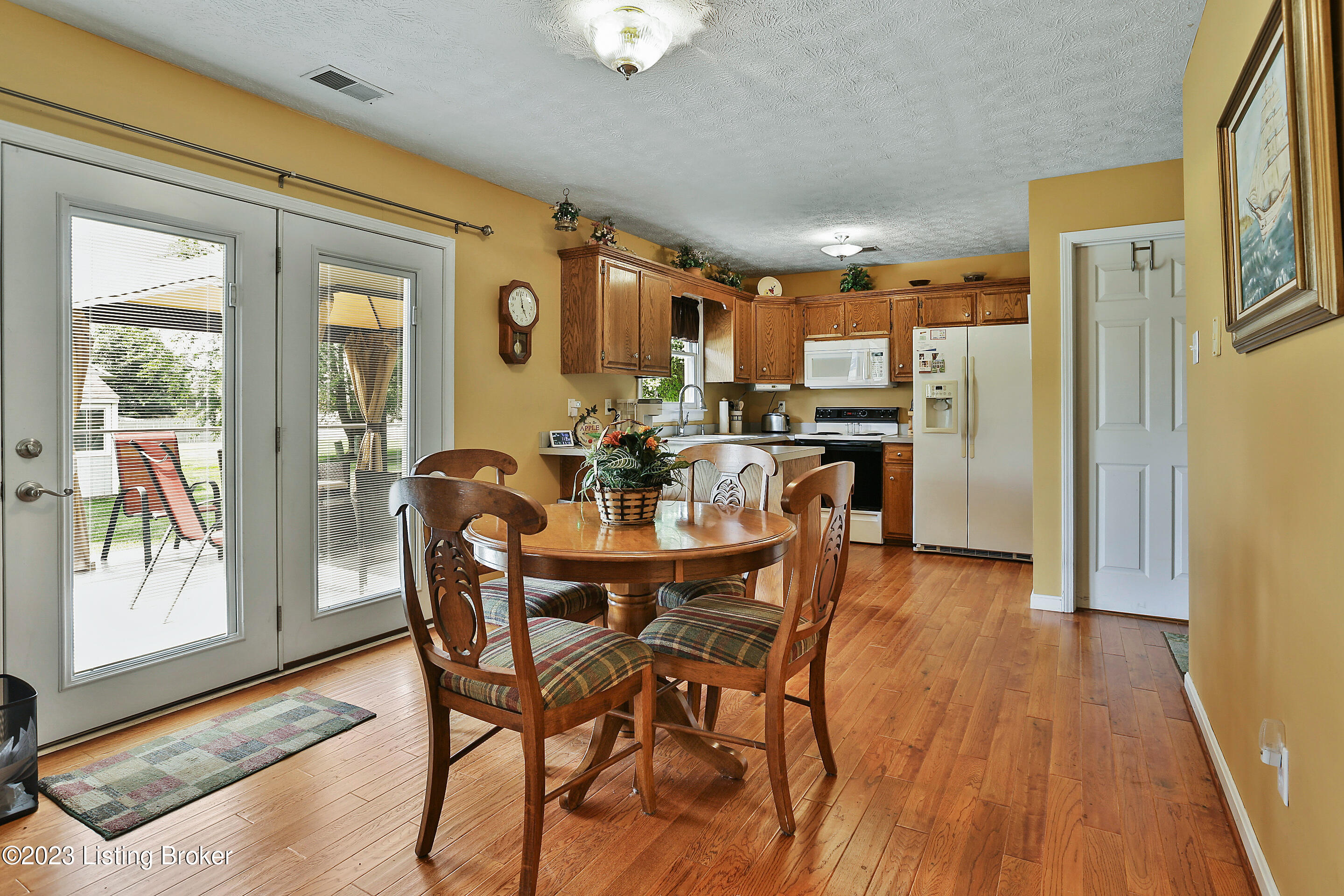 2327 Eagle Pass