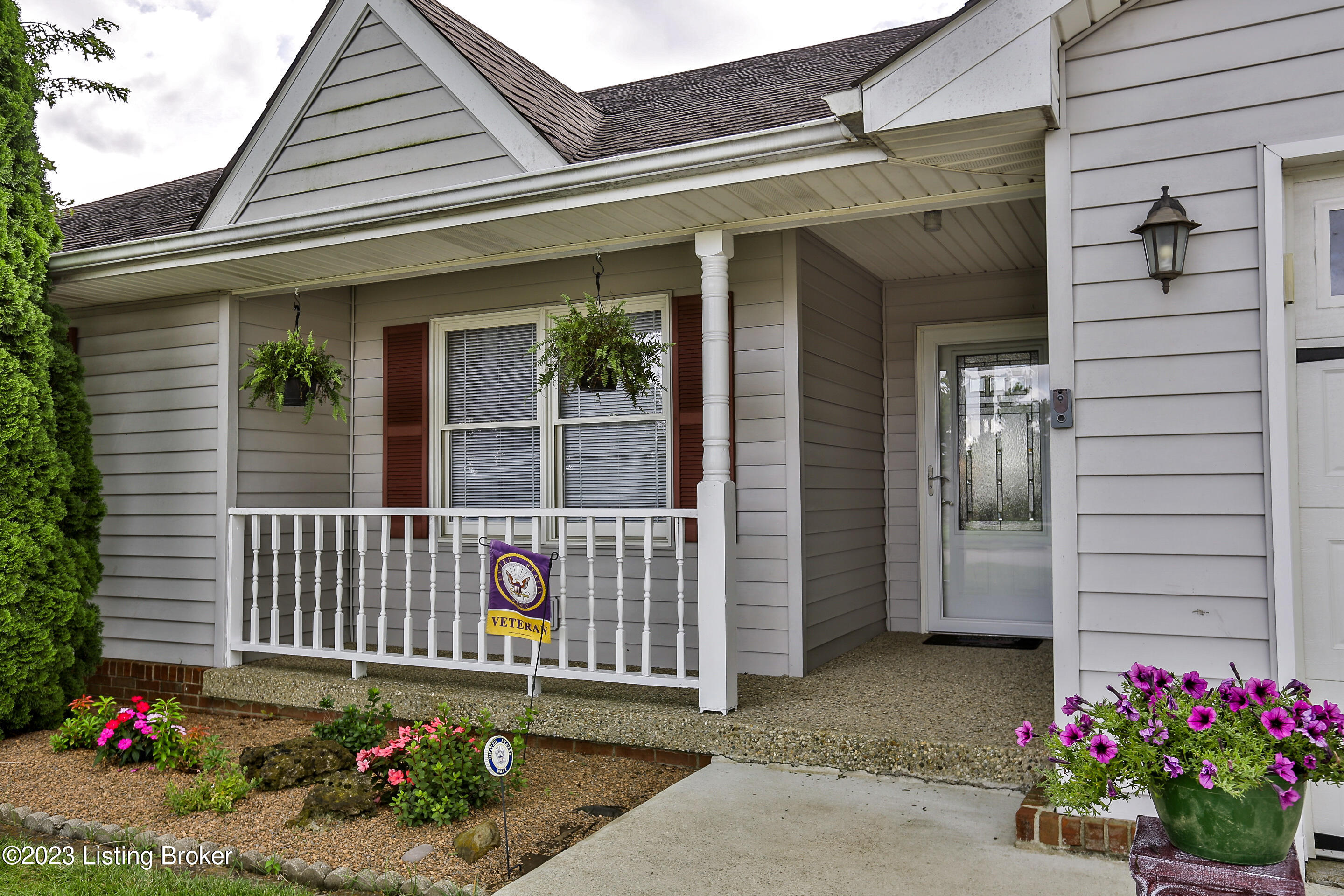 2327 Eagle Pass
