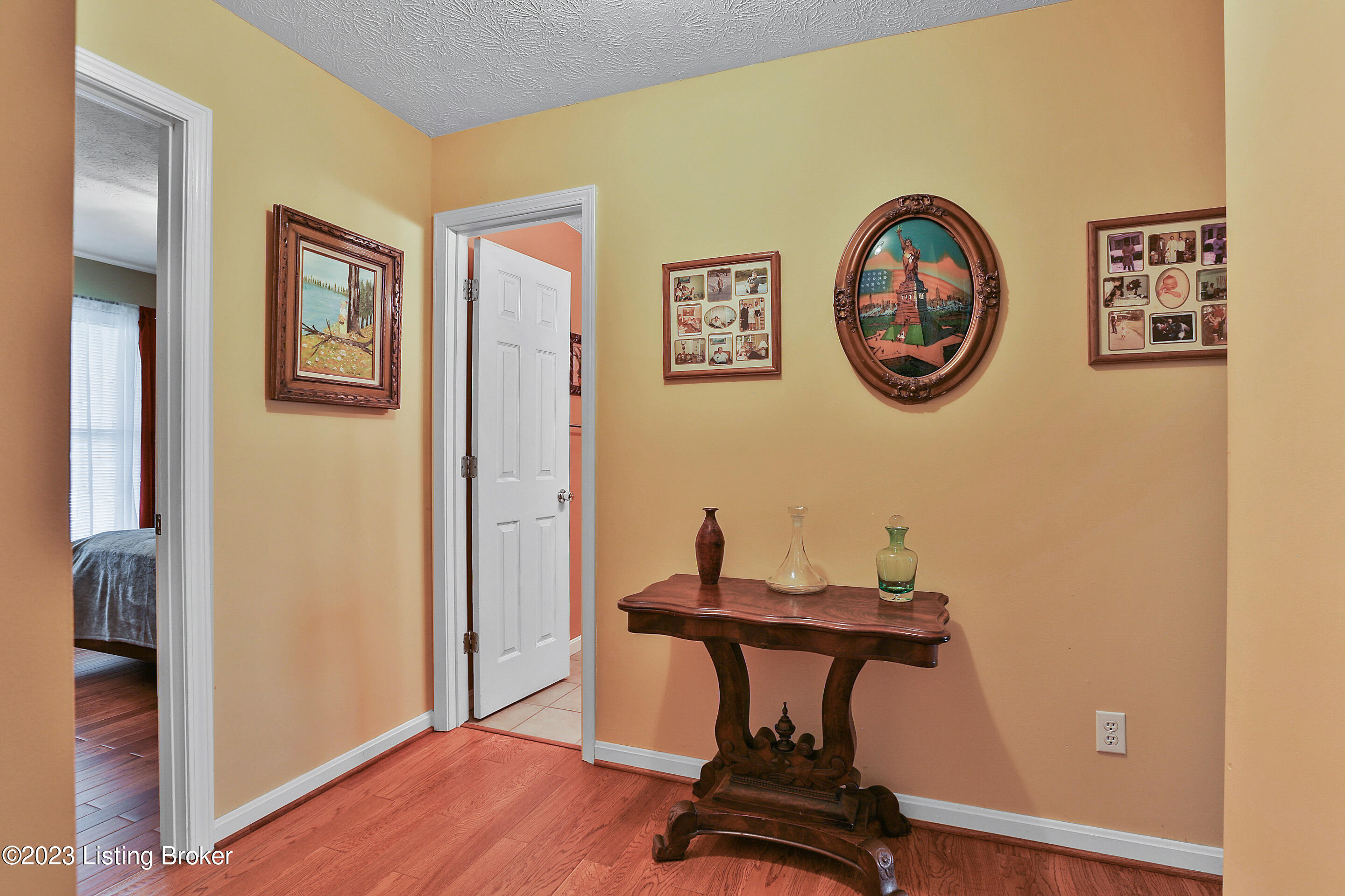2327 Eagle Pass