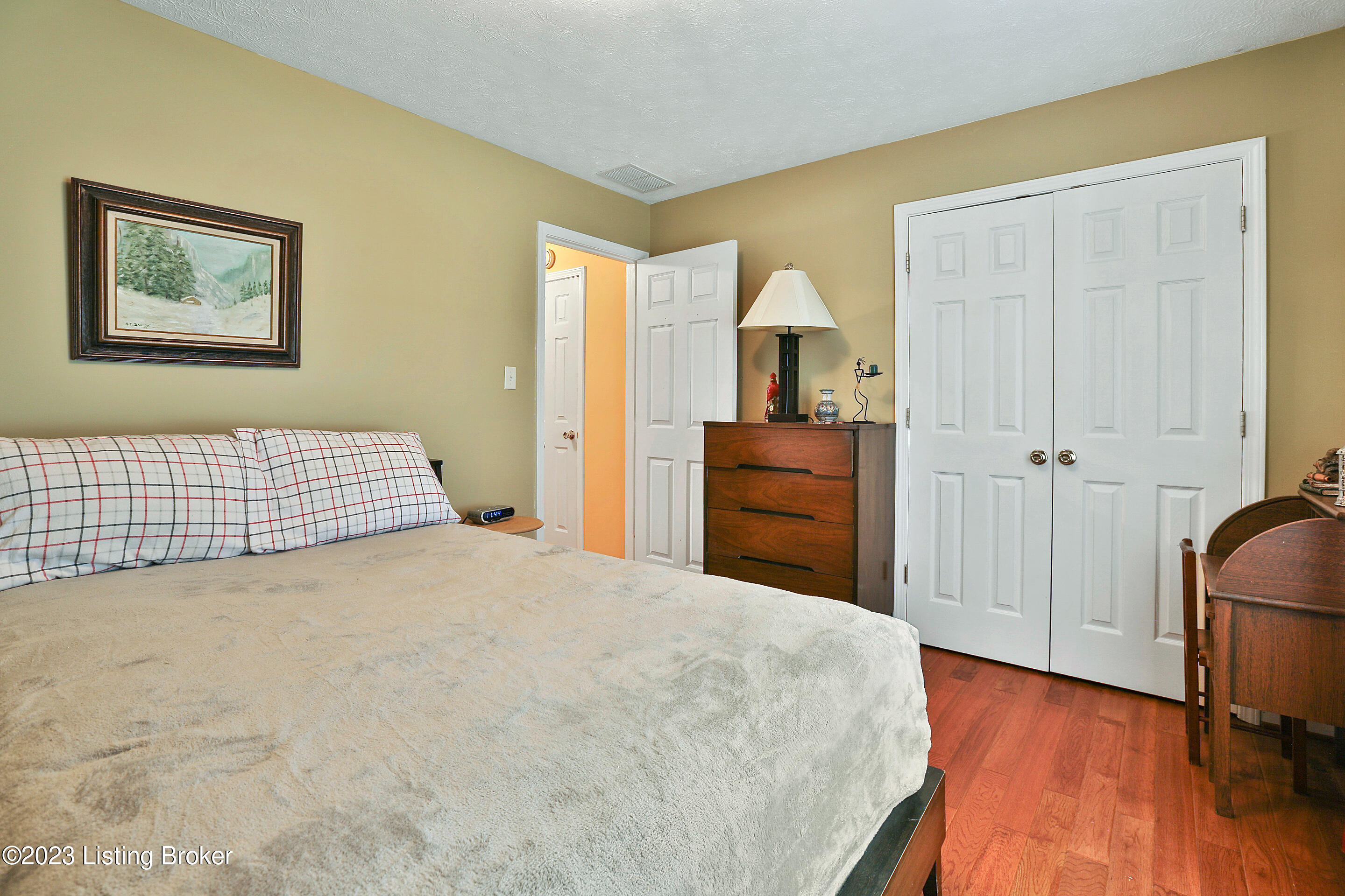 2327 Eagle Pass