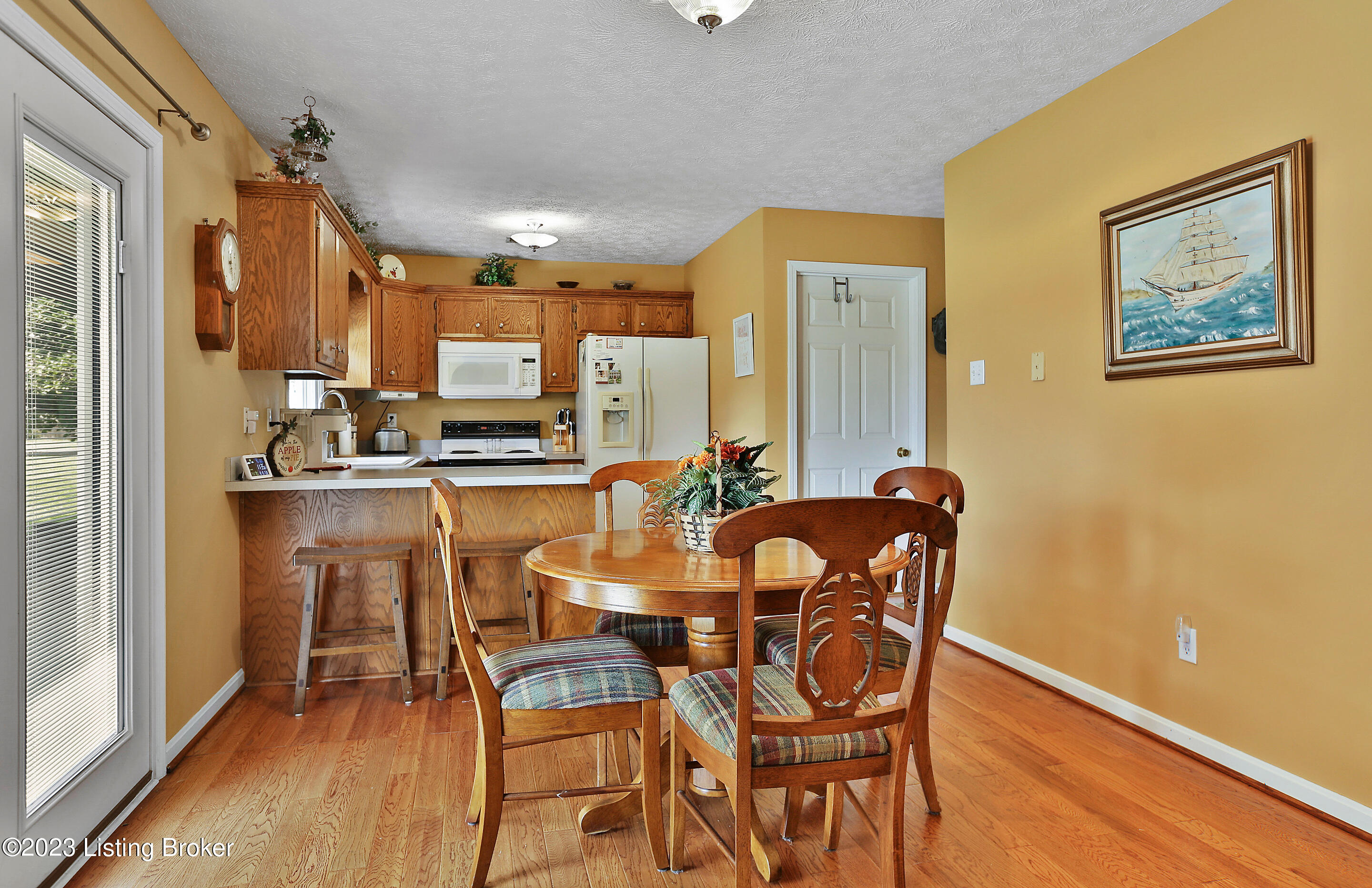 2327 Eagle Pass