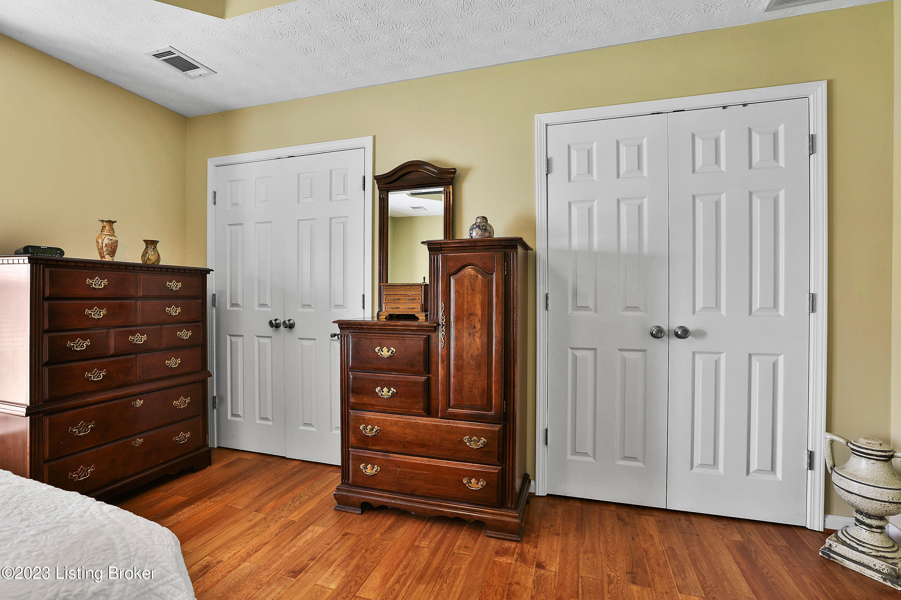 2327 Eagle Pass