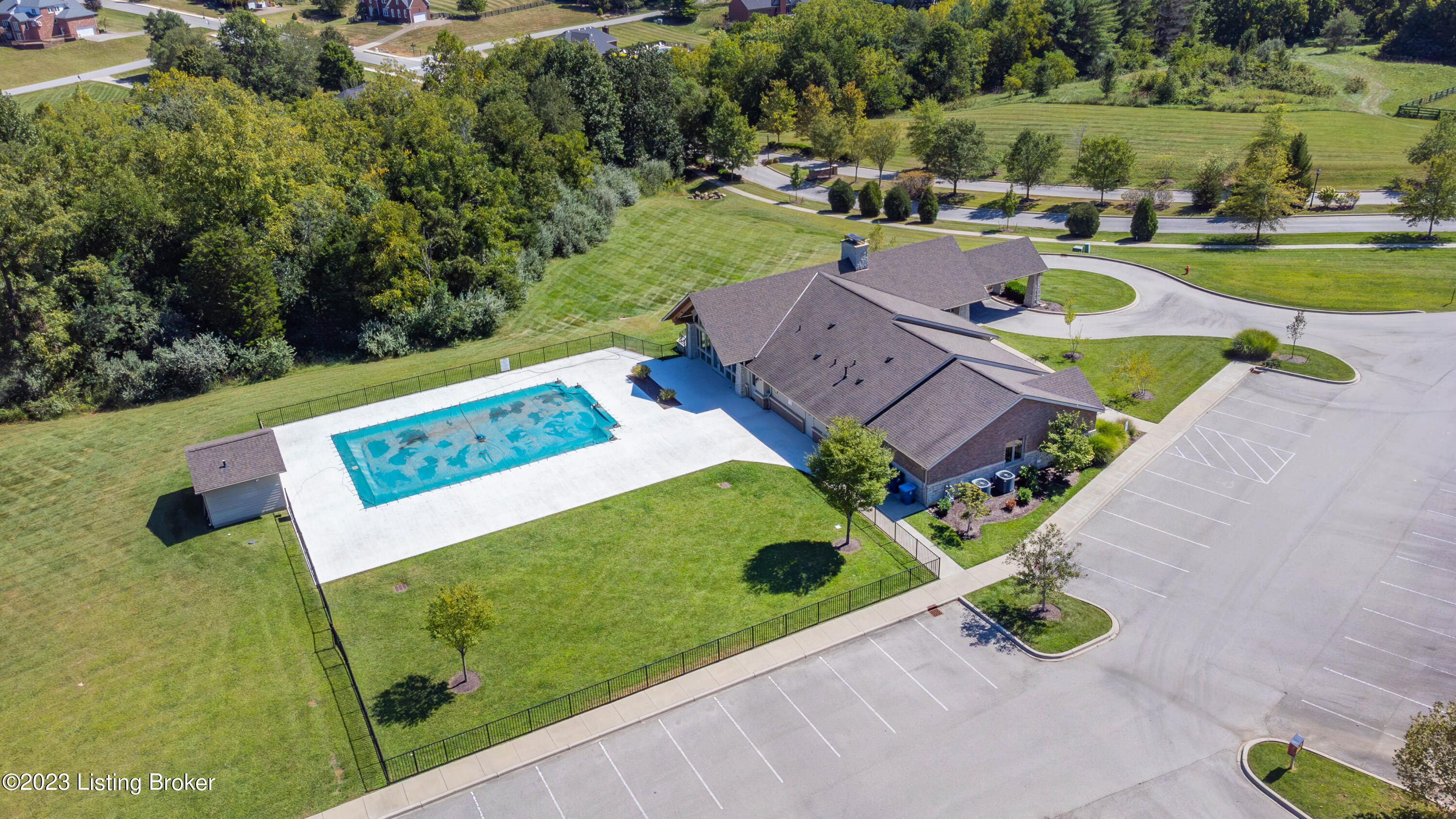 5621 Morningside Dr