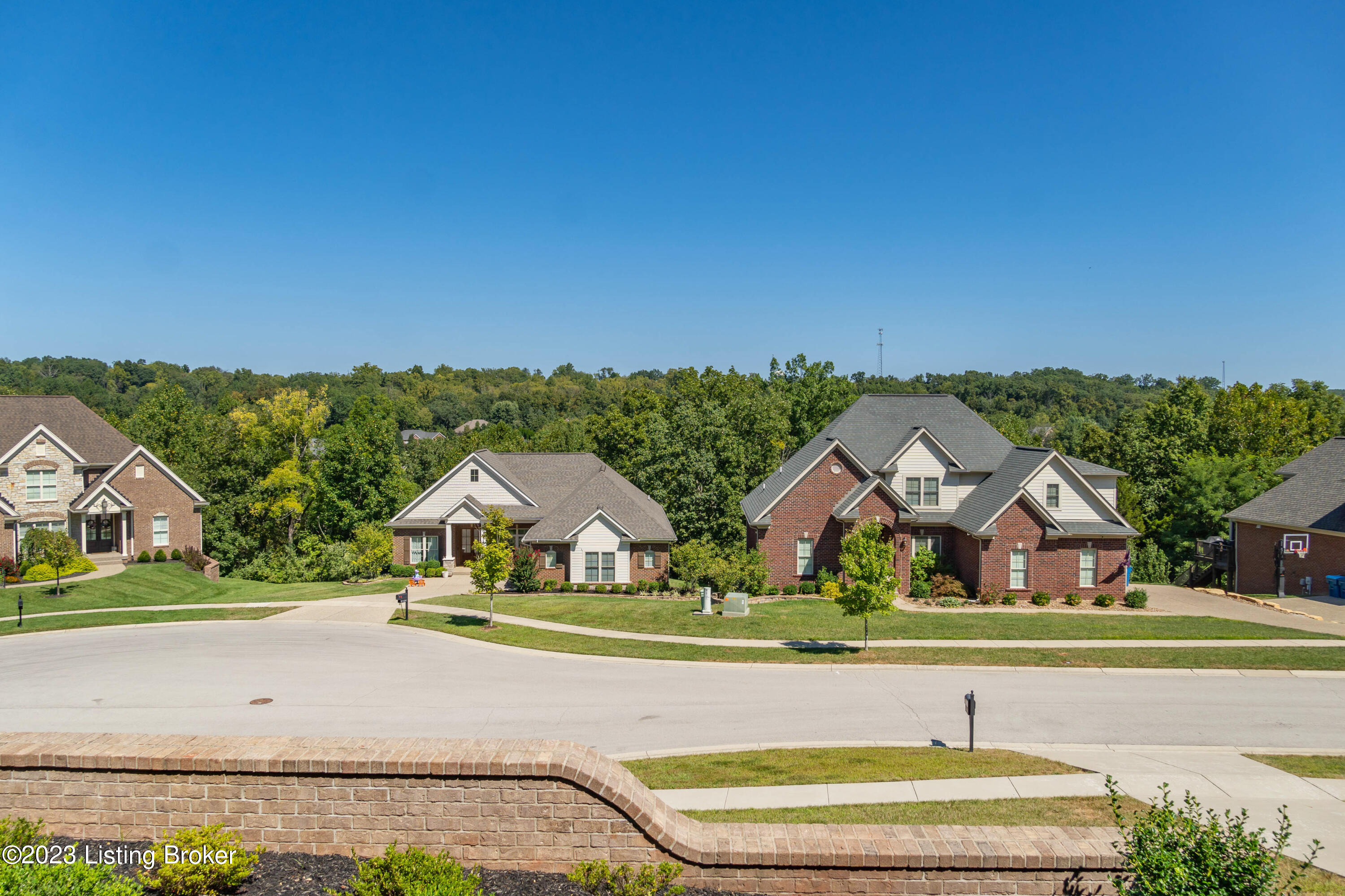 5621 Morningside Dr