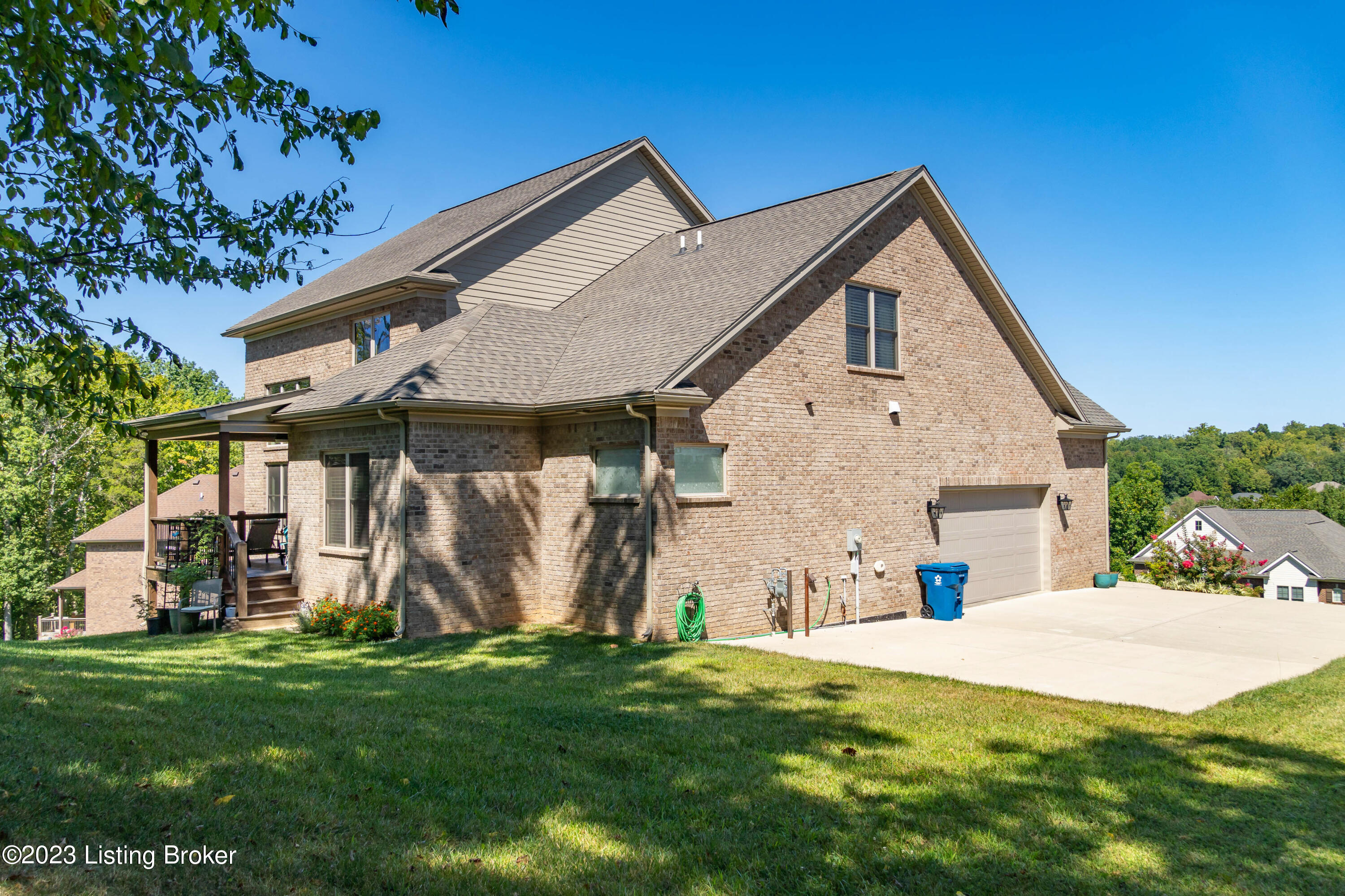 5621 Morningside Dr