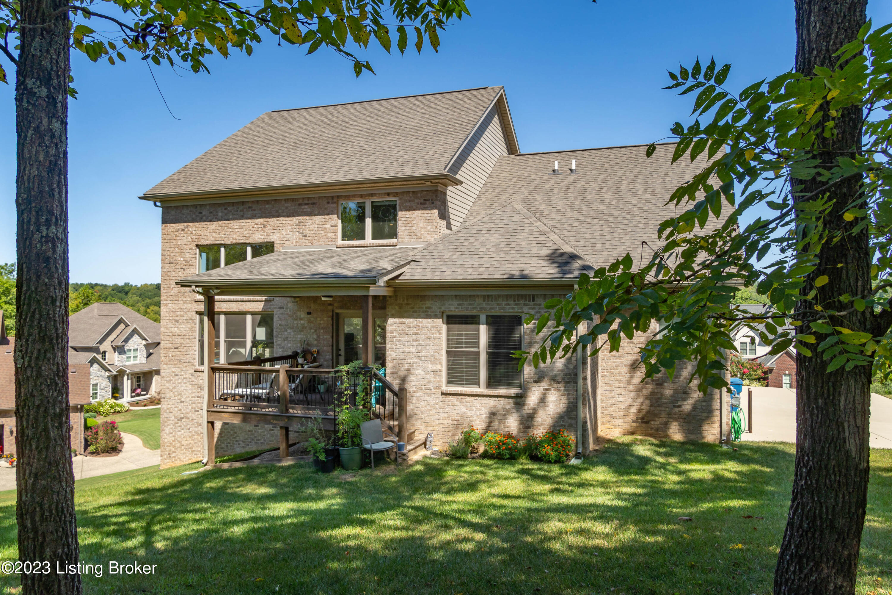 5621 Morningside Dr