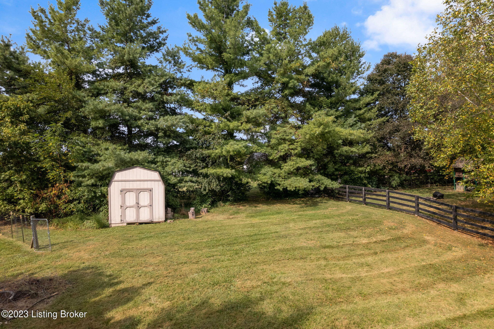 4900 Centerfield Ct