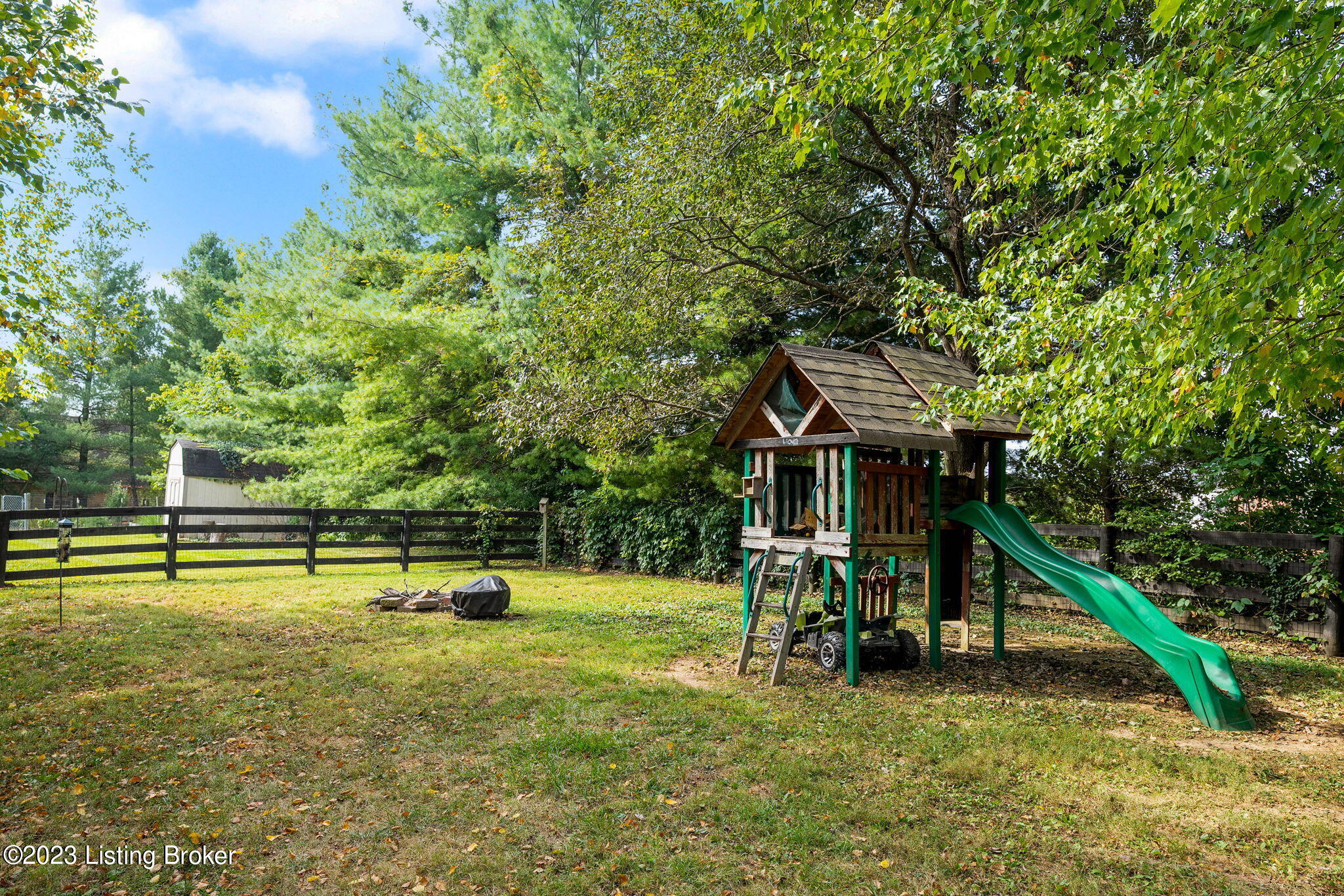 4900 Centerfield Ct