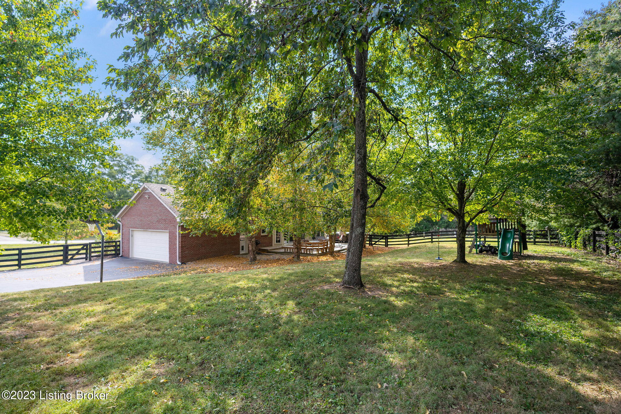 4900 Centerfield Ct