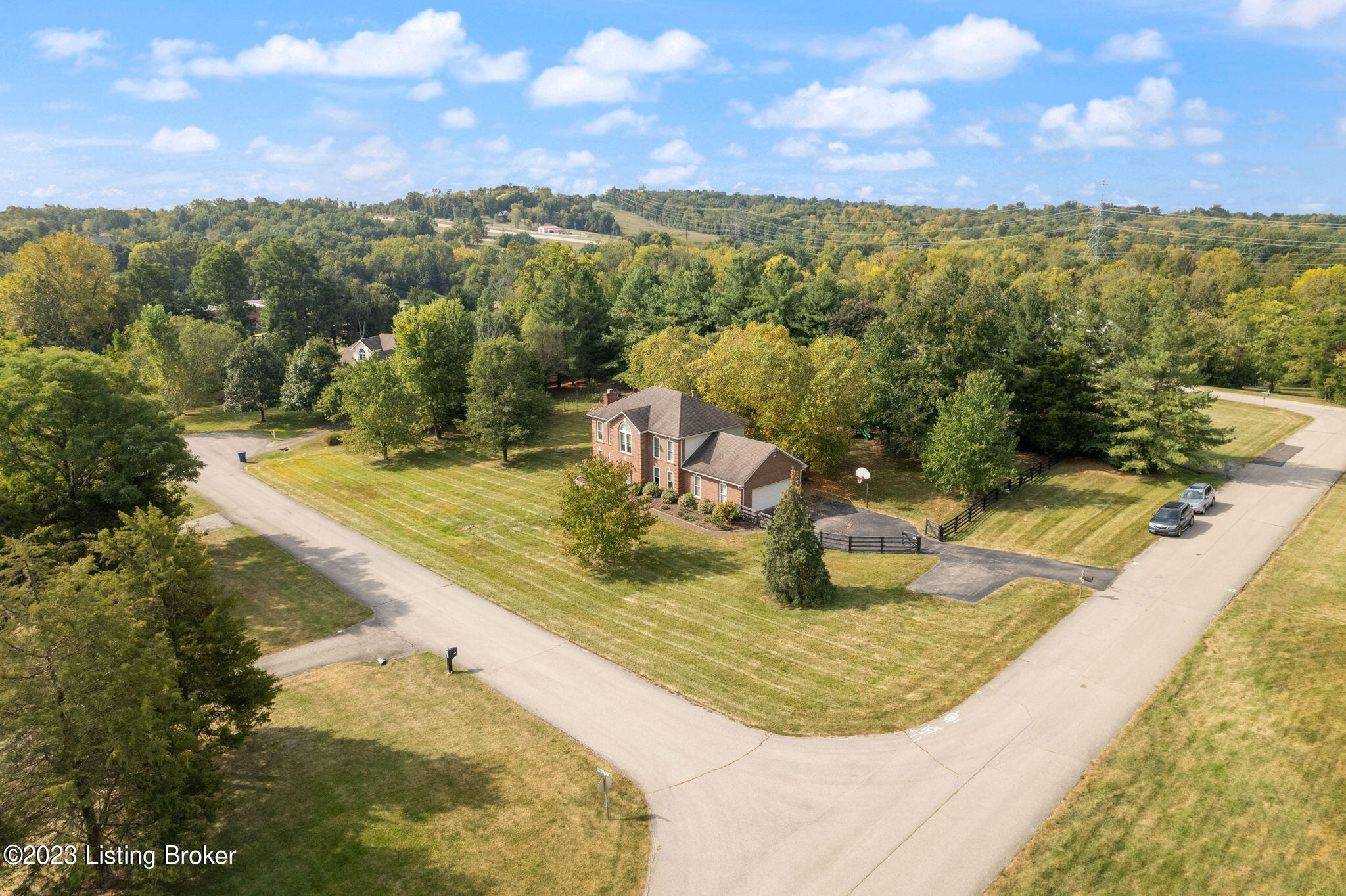 4900 Centerfield Ct